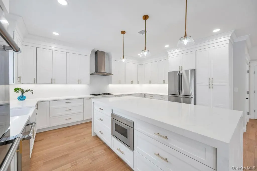 351 Concord Avenue, Hempstead, NY, 5 Bedrooms Bedrooms, 8 Rooms Rooms,4 BathroomsBathrooms,Residential,For Rent,Concord,0,960956 351 Concord Avenue, Hempstead, NY, 5 Bedrooms Bedrooms, 8 Rooms Rooms,4 BathroomsBathrooms,Residential,For Rent,Concord,0,960956