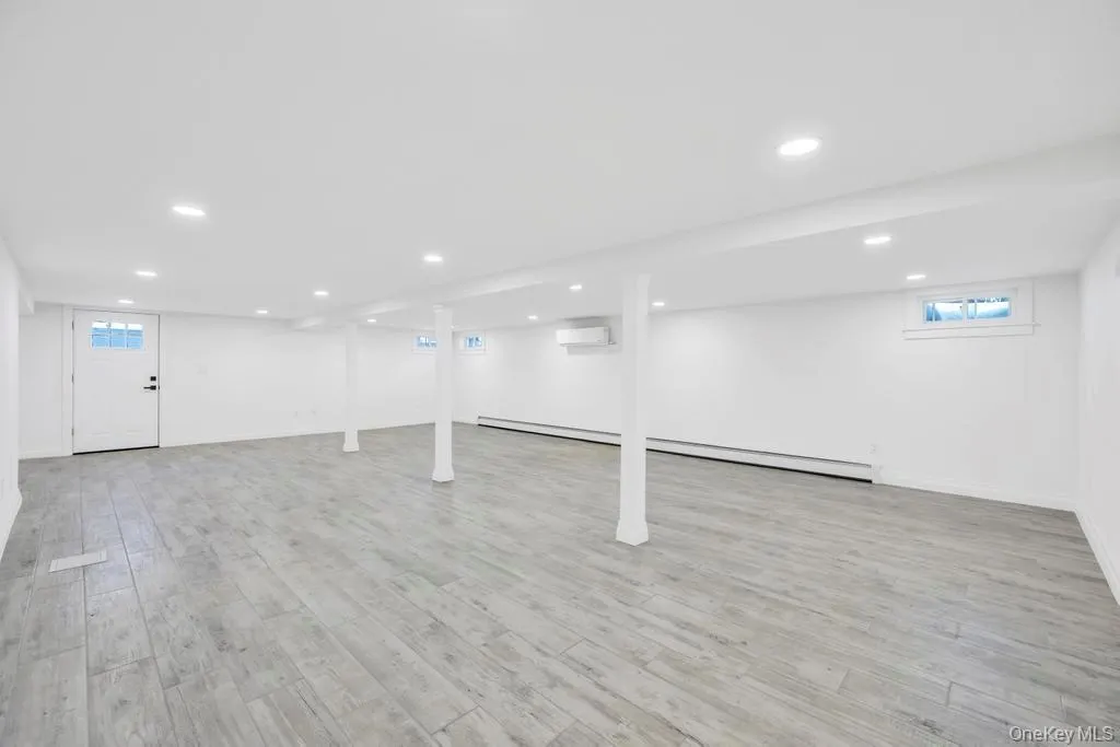 351 Concord Avenue, Hempstead, NY, 5 Bedrooms Bedrooms, 8 Rooms Rooms,4 BathroomsBathrooms,Residential,For Rent,Concord,0,960956 351 Concord Avenue, Hempstead, NY, 5 Bedrooms Bedrooms, 8 Rooms Rooms,4 BathroomsBathrooms,Residential,For Rent,Concord,0,960956