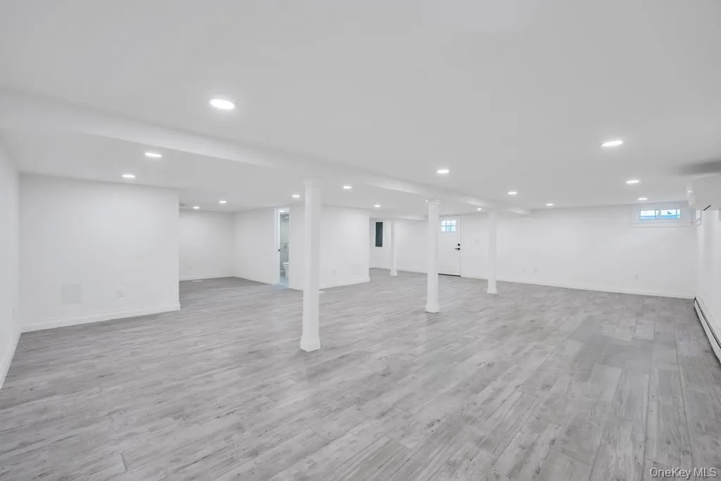 351 Concord Avenue, Hempstead, NY, 5 Bedrooms Bedrooms, 8 Rooms Rooms,4 BathroomsBathrooms,Residential,For Rent,Concord,0,960956 351 Concord Avenue, Hempstead, NY, 5 Bedrooms Bedrooms, 8 Rooms Rooms,4 BathroomsBathrooms,Residential,For Rent,Concord,0,960956