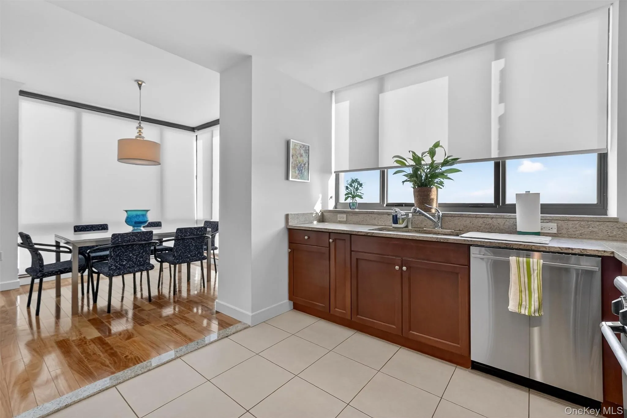 10 City Place, White Plains, NY, 2 Bedrooms Bedrooms, 6 Rooms Rooms,2 BathroomsBathrooms,Residential Lease,For Rent,City,0,960972 10 City Place, White Plains, NY, 2 Bedrooms Bedrooms, 6 Rooms Rooms,2 BathroomsBathrooms,Residential Lease,For Rent,City,0,960972