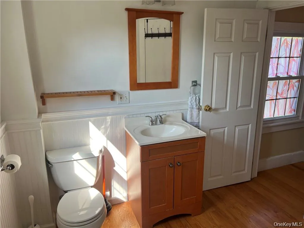 10 Overlook Avenue, Beacon, NY, 2 Bedrooms Bedrooms, 6 Rooms Rooms,2 BathroomsBathrooms,Residential Lease,For Rent,Overlook Avenue,0,961027 10 Overlook Avenue, Beacon, NY, 2 Bedrooms Bedrooms, 6 Rooms Rooms,2 BathroomsBathrooms,Residential Lease,For Rent,Overlook Avenue,0,961027