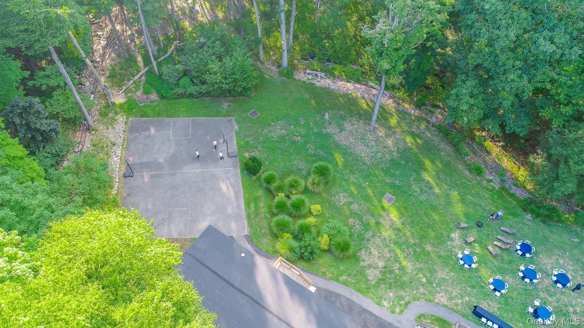 996 Haverstraw Road, Ramapo, NY, 6 Bedrooms Bedrooms, 16 Rooms Rooms,7 BathroomsBathrooms,Residential Lease,For Rent,Haverstraw,0,961052 996 Haverstraw Road, Ramapo, NY, 6 Bedrooms Bedrooms, 16 Rooms Rooms,7 BathroomsBathrooms,Residential Lease,For Rent,Haverstraw,0,961052