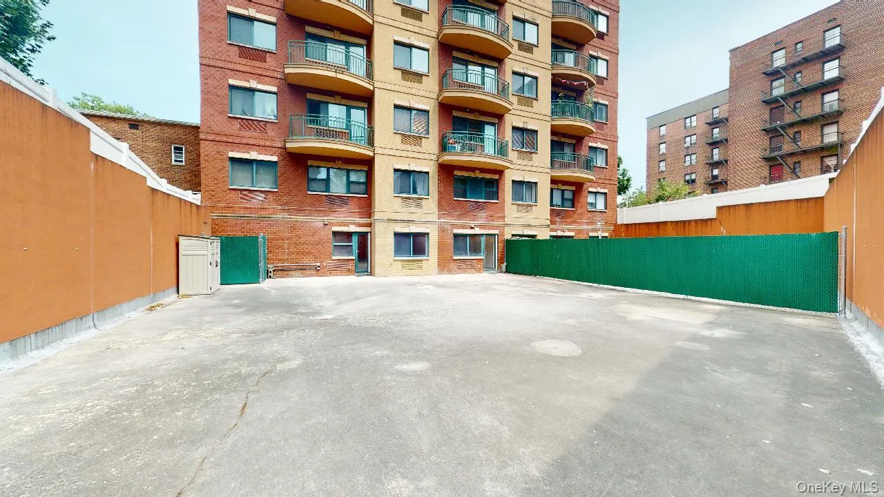 84-14 143rd Street, New York, NY, 2 Bedrooms Bedrooms, 4 Rooms Rooms,1 BathroomBathrooms,Residential Lease,For Rent,143rd,0,961064 84-14 143rd Street, New York, NY, 2 Bedrooms Bedrooms, 4 Rooms Rooms,1 BathroomBathrooms,Residential Lease,For Rent,143rd,0,961064