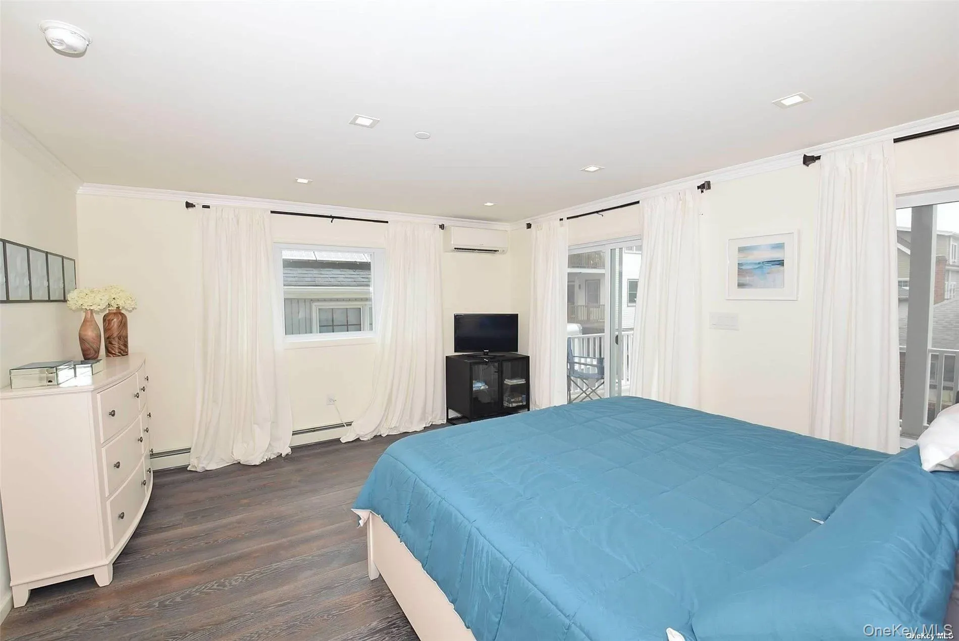 31 Florida Street, Long Beach, NY, 3 Bedrooms Bedrooms, 5 Rooms Rooms,2 BathroomsBathrooms,Residential Lease,For Rent,Florida,0,961067 31 Florida Street, Long Beach, NY, 3 Bedrooms Bedrooms, 5 Rooms Rooms,2 BathroomsBathrooms,Residential Lease,For Rent,Florida,0,961067