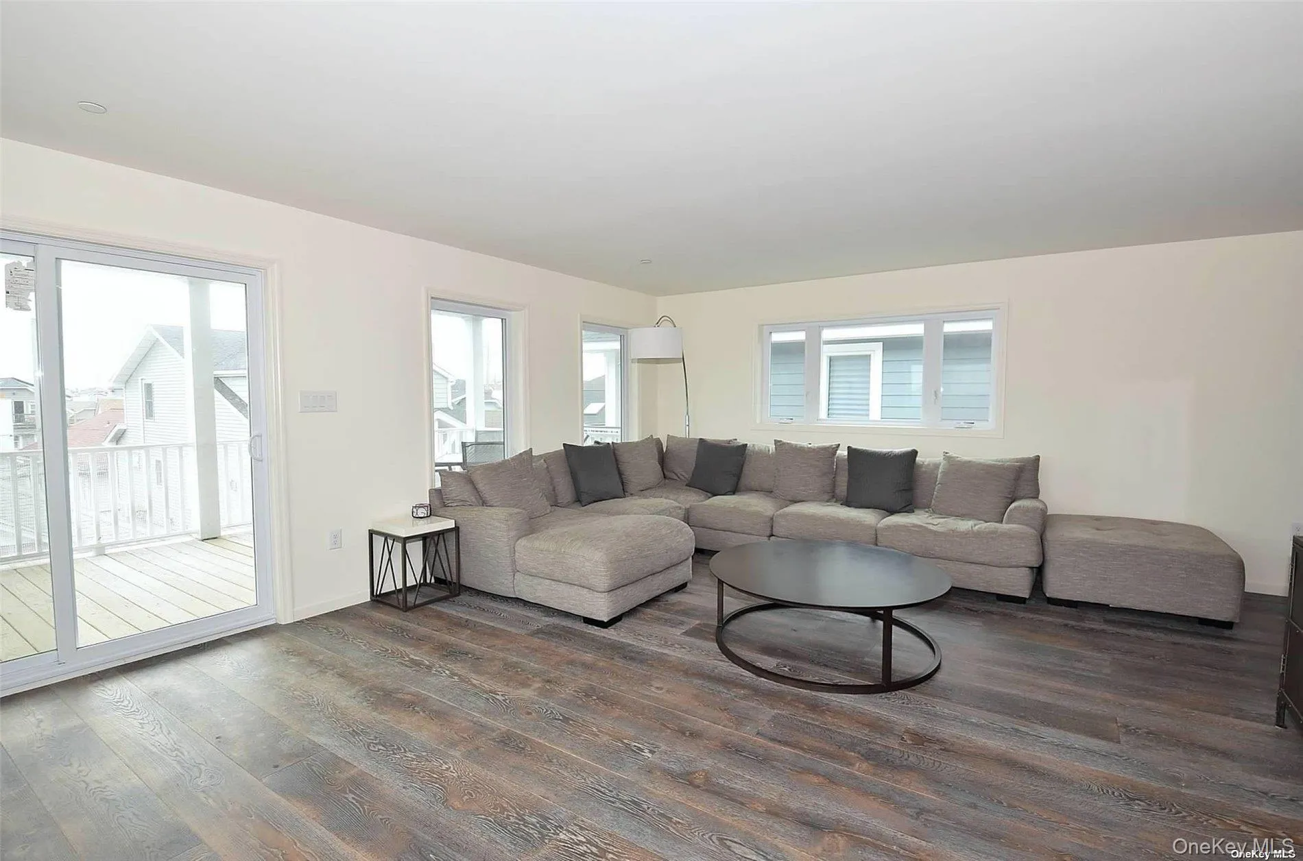 31 Florida Street, Long Beach, NY, 3 Bedrooms Bedrooms, 5 Rooms Rooms,2 BathroomsBathrooms,Residential Lease,For Rent,Florida,0,961067 31 Florida Street, Long Beach, NY, 3 Bedrooms Bedrooms, 5 Rooms Rooms,2 BathroomsBathrooms,Residential Lease,For Rent,Florida,0,961067