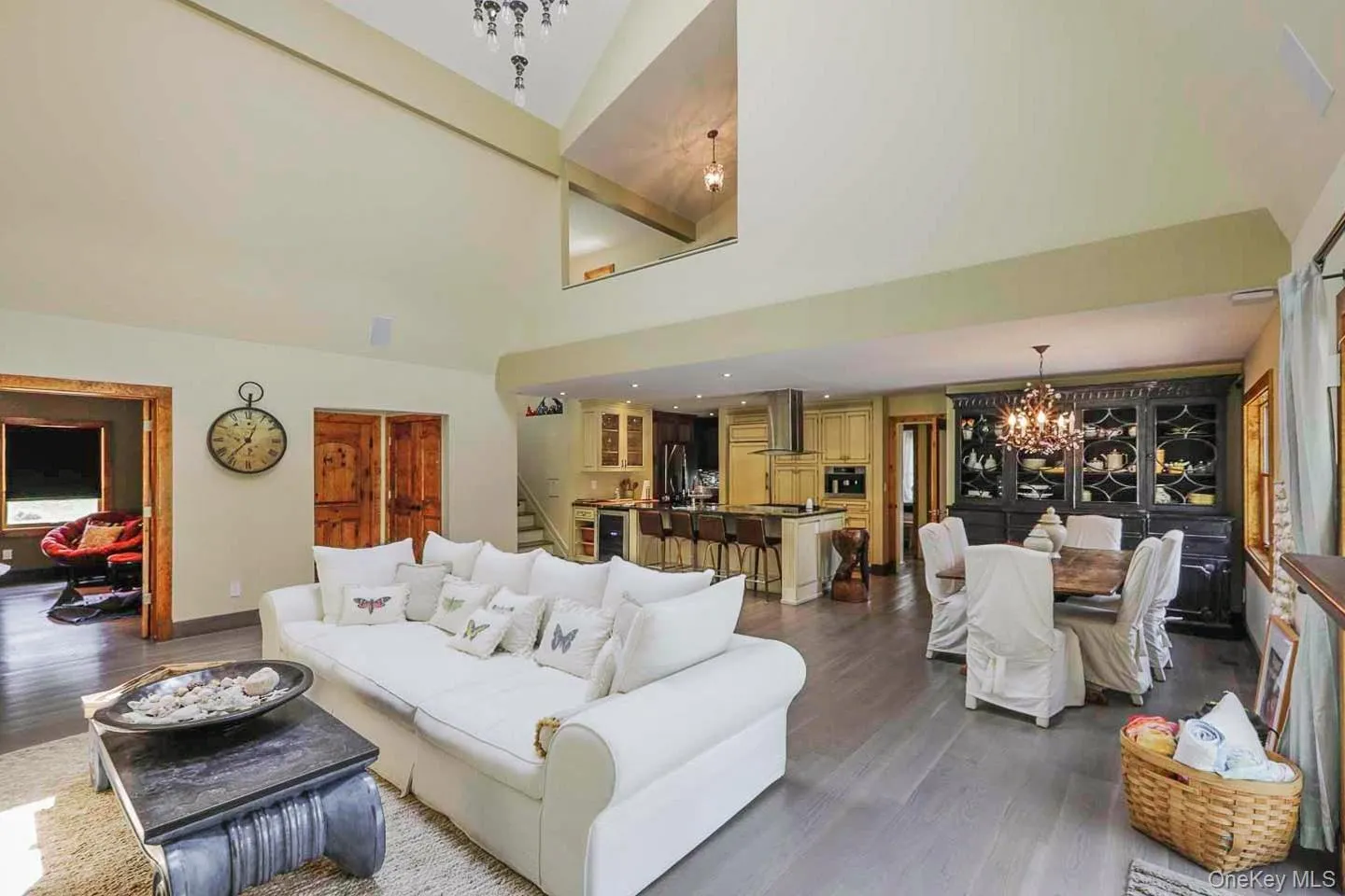 1366 Scuttle Hole Road, Southampton, New York 11976