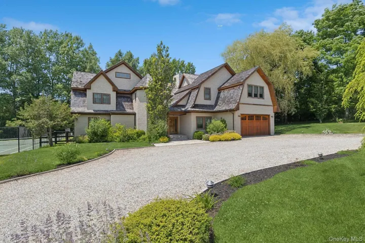 1366 Scuttle Hole Road, Southampton, New York 11976