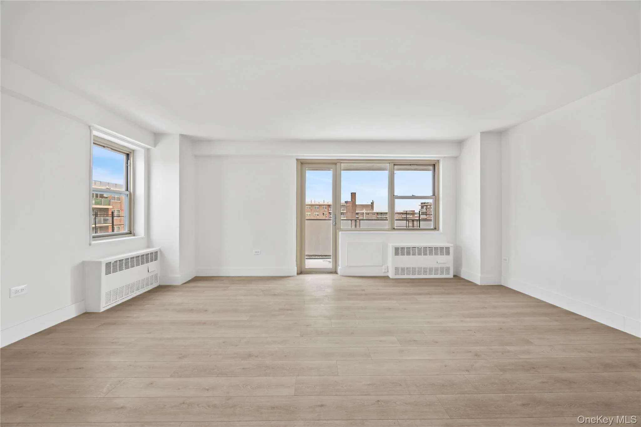 Spacious living room with Spacious living room with