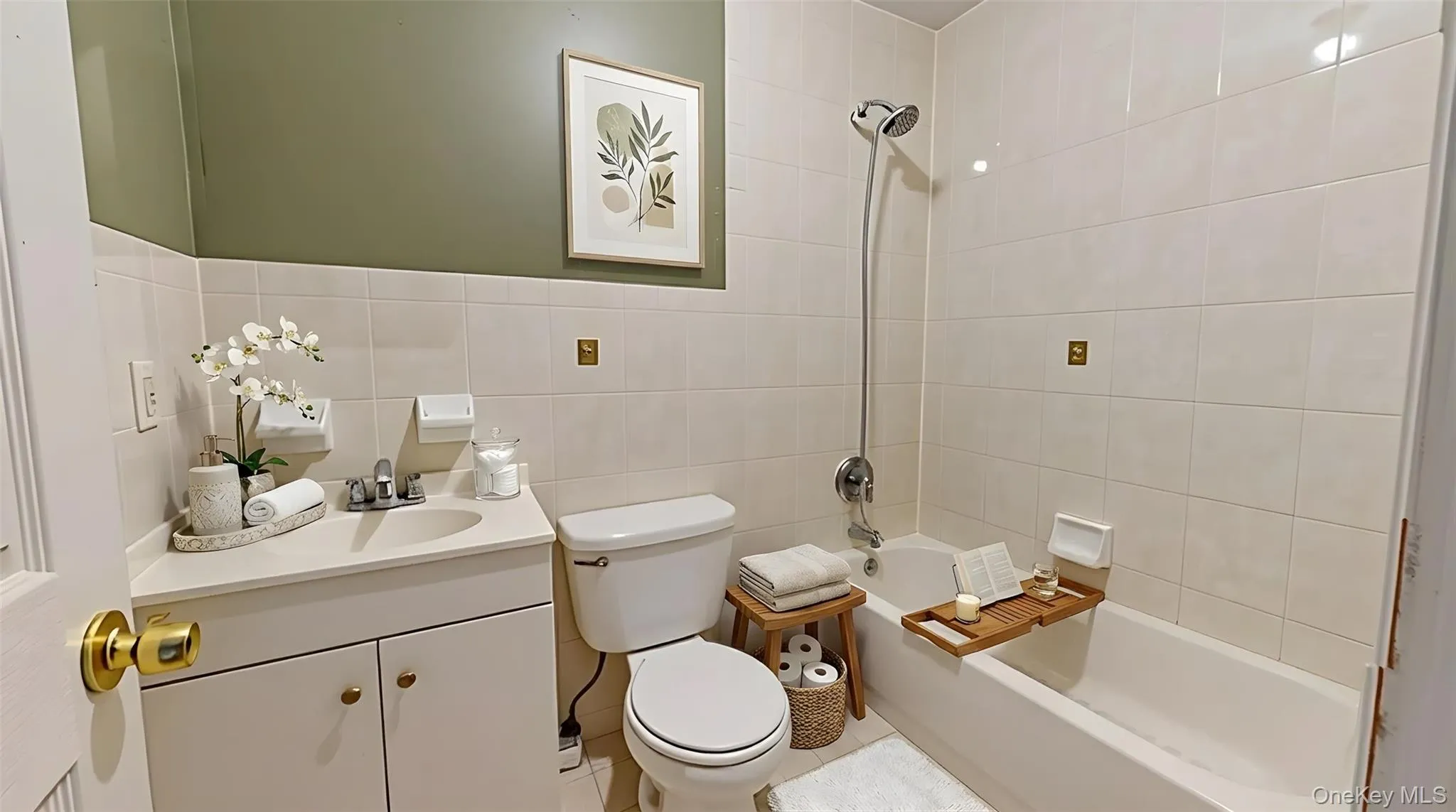 101-25 111th Street, New York, NY, 3 Bedrooms Bedrooms, 5 Rooms Rooms,1 BathroomBathrooms,Residential Lease,For Rent,111th,0,961125 101-25 111th Street, New York, NY, 3 Bedrooms Bedrooms, 5 Rooms Rooms,1 BathroomBathrooms,Residential Lease,For Rent,111th,0,961125