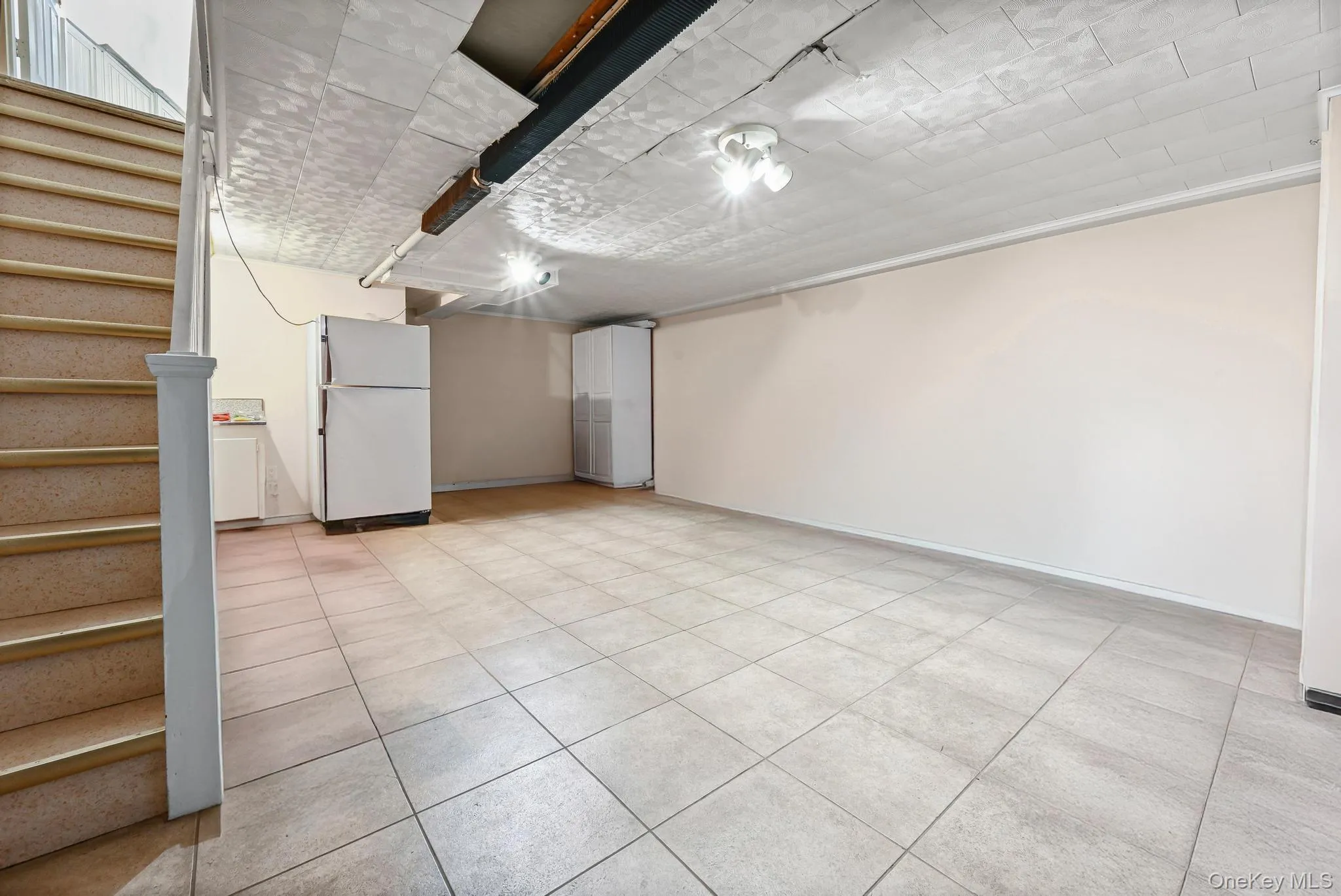 8505 67th Drive, New York, NY, 3 Bedrooms Bedrooms, 6 Rooms Rooms,1 BathroomBathrooms,Residential,For Rent,67th,0,961134 8505 67th Drive, New York, NY, 3 Bedrooms Bedrooms, 6 Rooms Rooms,1 BathroomBathrooms,Residential,For Rent,67th,0,961134