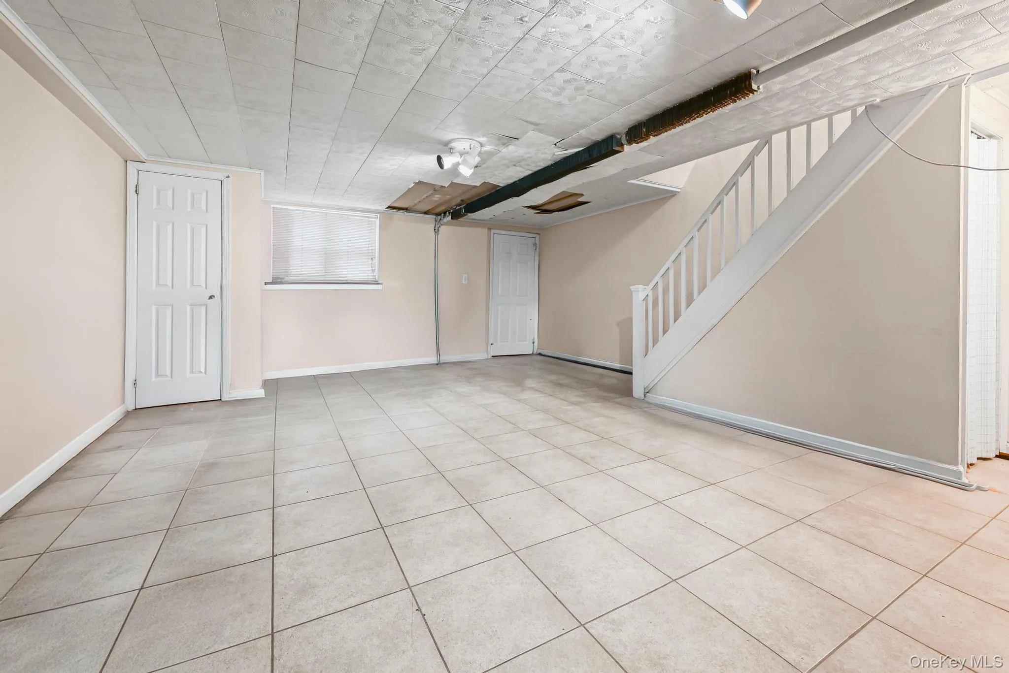 8505 67th Drive, New York, NY, 3 Bedrooms Bedrooms, 6 Rooms Rooms,1 BathroomBathrooms,Residential,For Rent,67th,0,961134 8505 67th Drive, New York, NY, 3 Bedrooms Bedrooms, 6 Rooms Rooms,1 BathroomBathrooms,Residential,For Rent,67th,0,961134