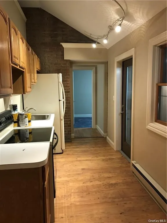 6 Main Street, Minisink, NY, 1 Bedroom Bedrooms, 3 Rooms Rooms,1 BathroomBathrooms,Residential Lease,For Rent,Main,0,961135 6 Main Street, Minisink, NY, 1 Bedroom Bedrooms, 3 Rooms Rooms,1 BathroomBathrooms,Residential Lease,For Rent,Main,0,961135
