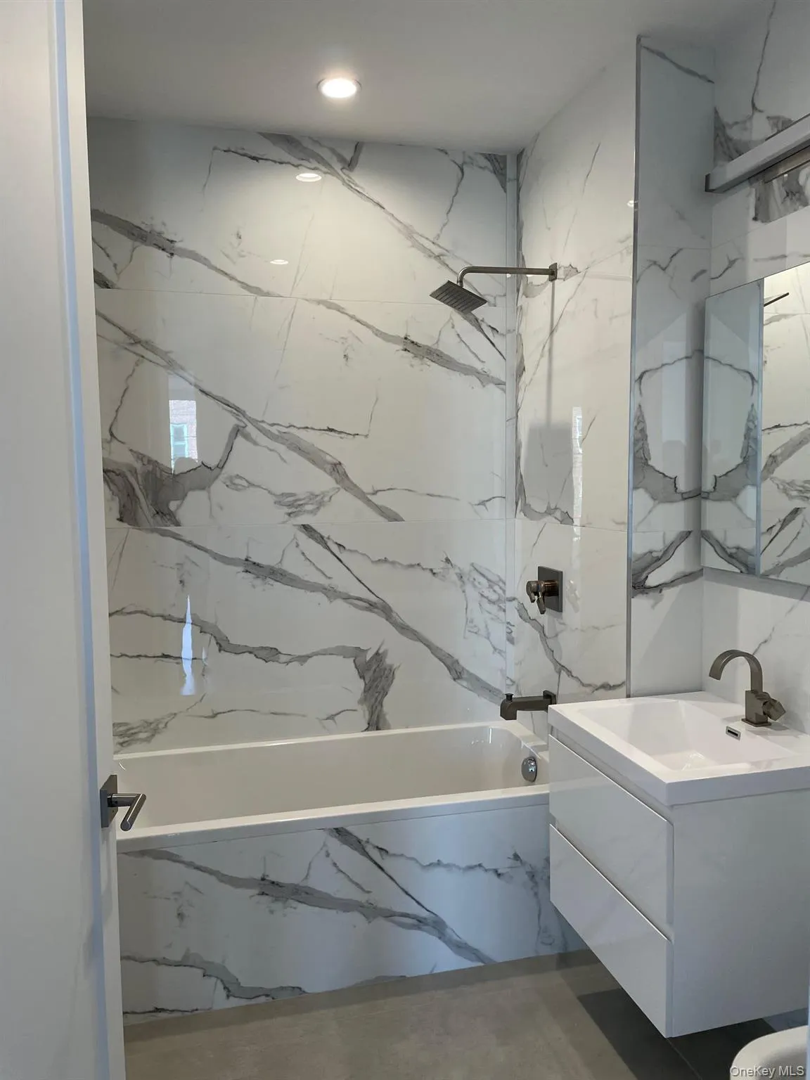 19-14 21st Road, New York, NY, 2 Bedrooms Bedrooms, 4 Rooms Rooms,2 BathroomsBathrooms,Residential,For Rent,21st,0,961151 19-14 21st Road, New York, NY, 2 Bedrooms Bedrooms, 4 Rooms Rooms,2 BathroomsBathrooms,Residential,For Rent,21st,0,961151