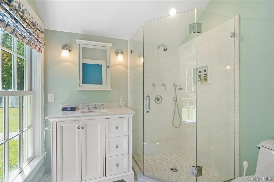 Pool/Guest House Bath Pool/Guest House Bath