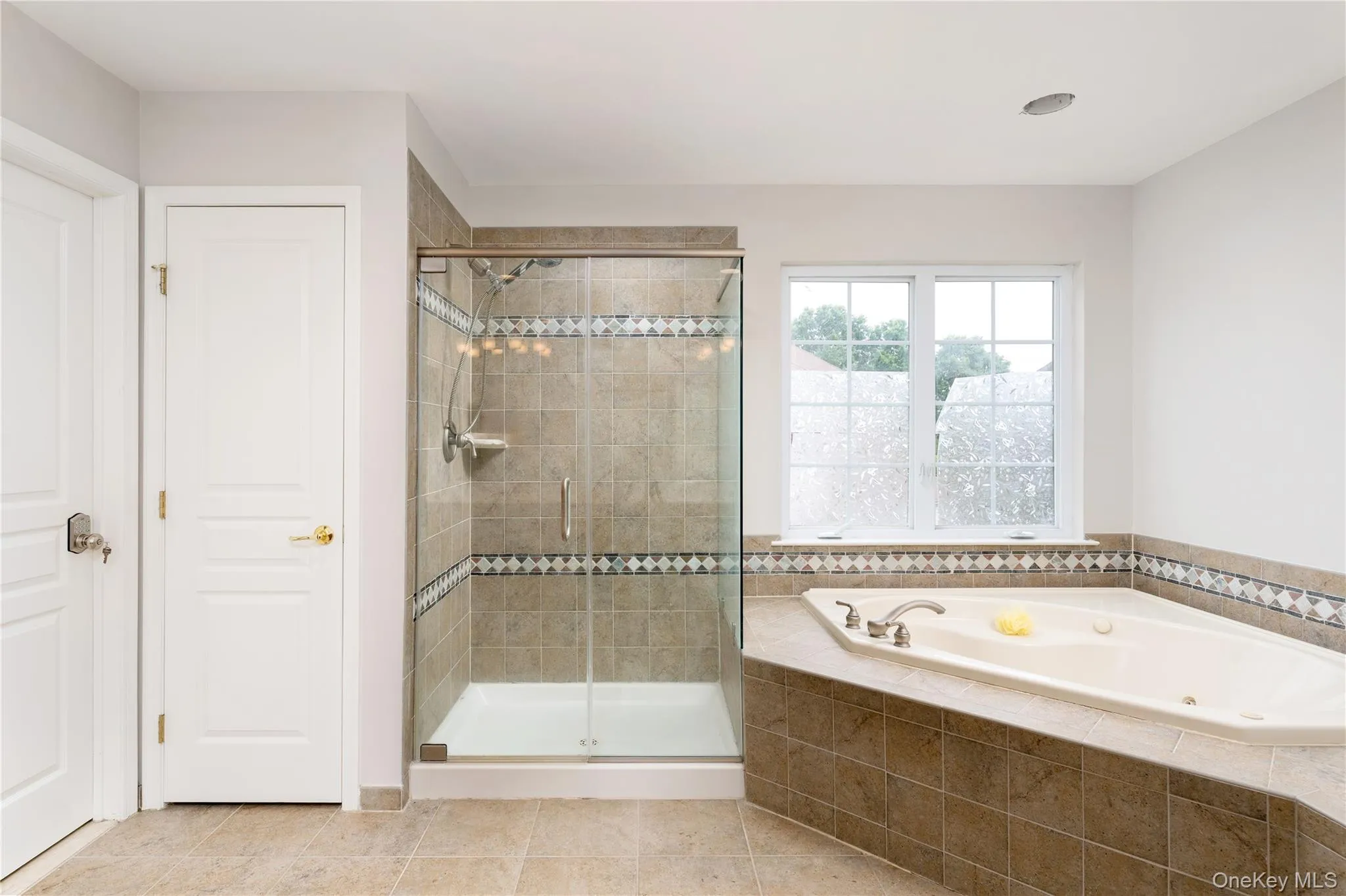 48 Avolet Court, Brookhaven, NY, 5 Bedrooms Bedrooms, 11 Rooms Rooms,3 BathroomsBathrooms,Residential Lease,For Rent,Avolet,0,961185 48 Avolet Court, Brookhaven, NY, 5 Bedrooms Bedrooms, 11 Rooms Rooms,3 BathroomsBathrooms,Residential Lease,For Rent,Avolet,0,961185