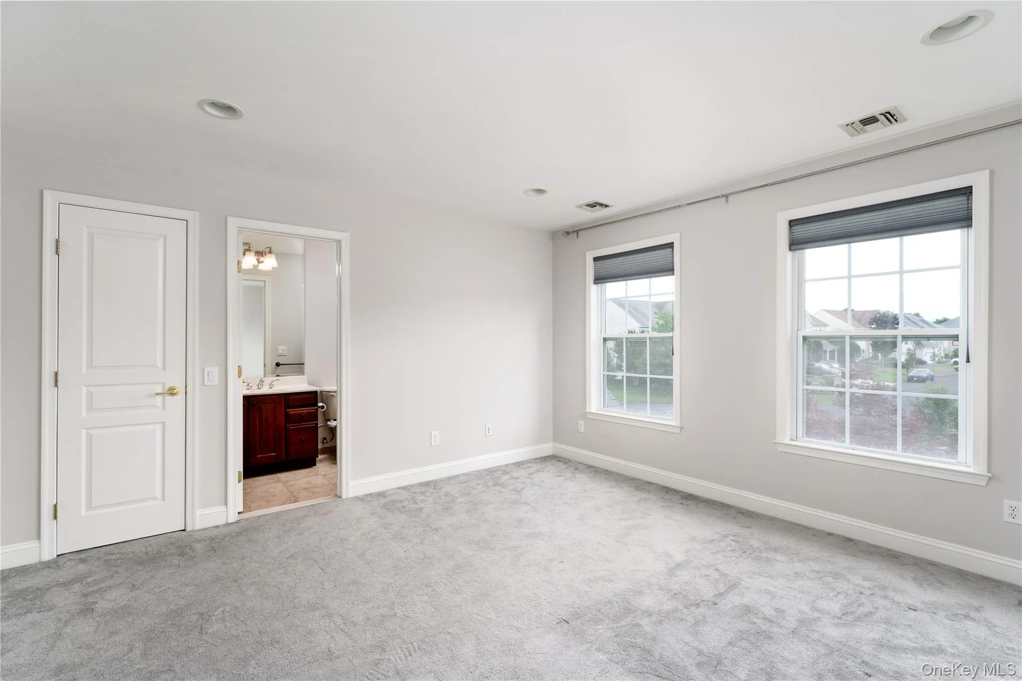 48 Avolet Court, Brookhaven, NY, 5 Bedrooms Bedrooms, 11 Rooms Rooms,3 BathroomsBathrooms,Residential Lease,For Rent,Avolet,0,961185 48 Avolet Court, Brookhaven, NY, 5 Bedrooms Bedrooms, 11 Rooms Rooms,3 BathroomsBathrooms,Residential Lease,For Rent,Avolet,0,961185