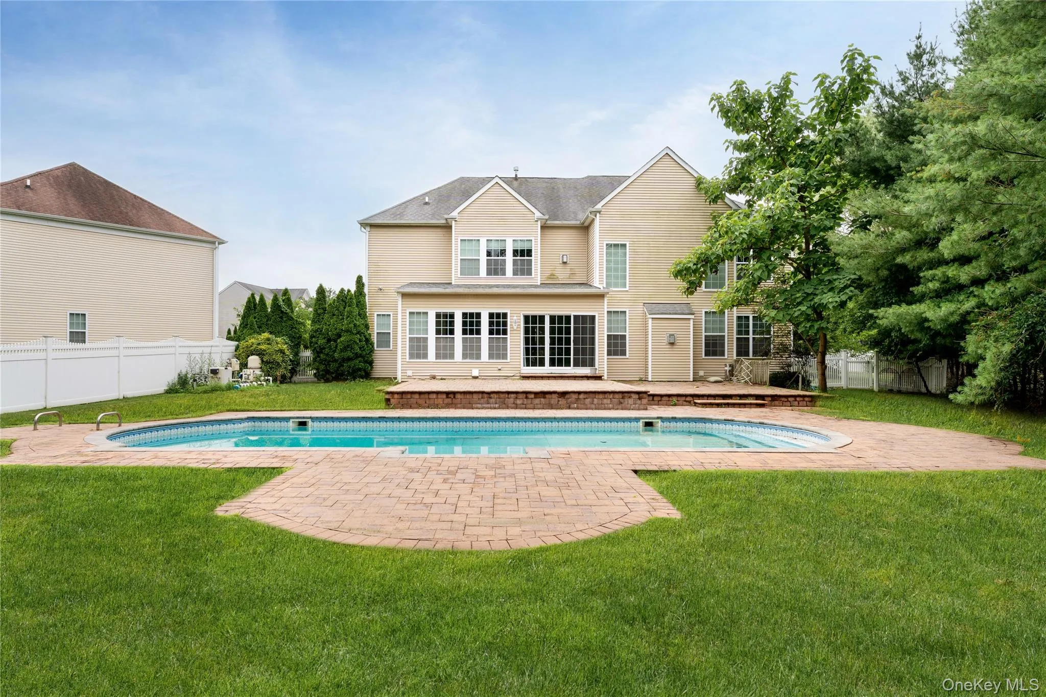 48 Avolet Court, Brookhaven, NY, 5 Bedrooms Bedrooms, 11 Rooms Rooms,3 BathroomsBathrooms,Residential Lease,For Rent,Avolet,0,961185 48 Avolet Court, Brookhaven, NY, 5 Bedrooms Bedrooms, 11 Rooms Rooms,3 BathroomsBathrooms,Residential Lease,For Rent,Avolet,0,961185