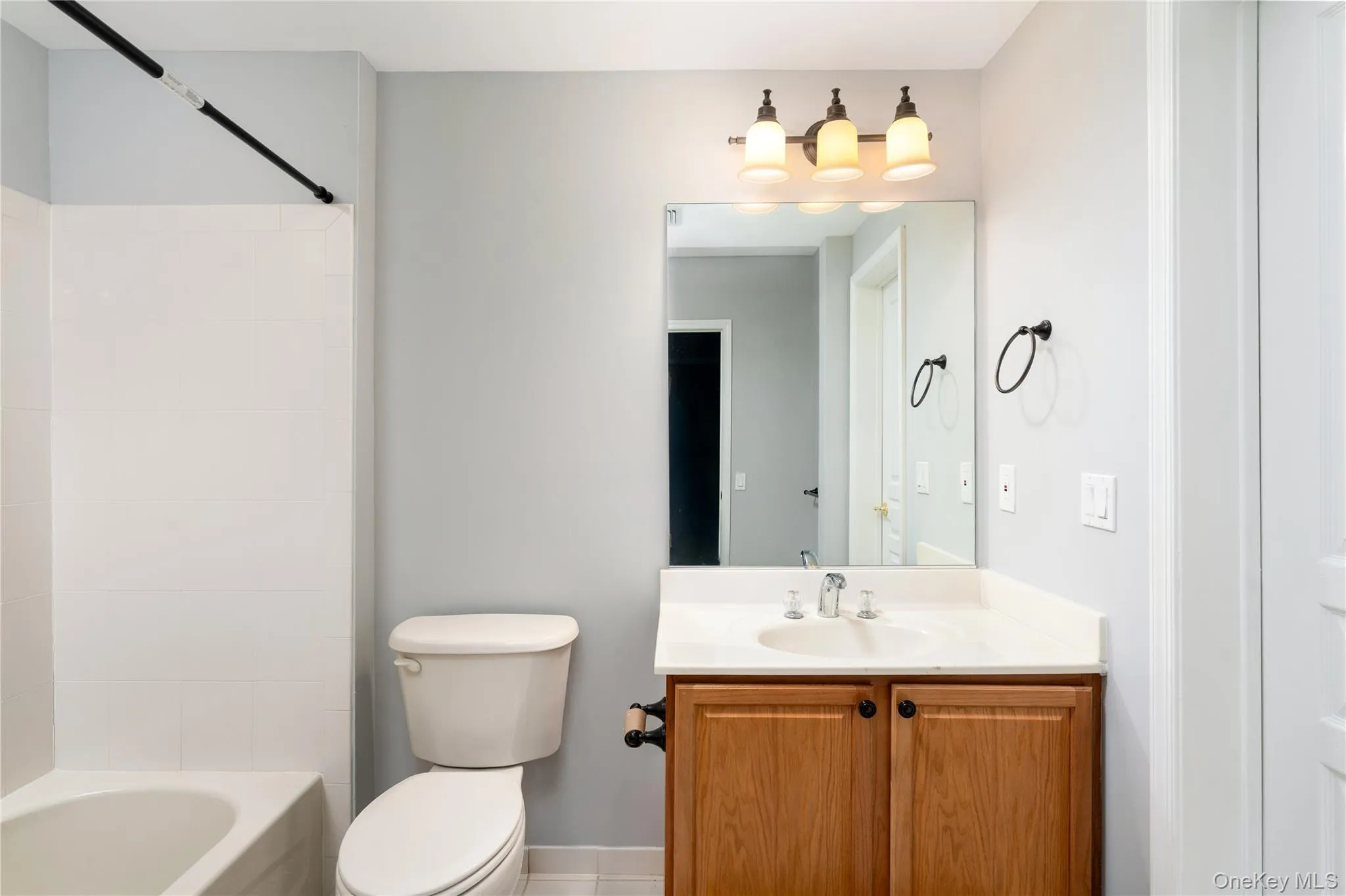 48 Avolet Court, Brookhaven, NY, 5 Bedrooms Bedrooms, 11 Rooms Rooms,3 BathroomsBathrooms,Residential Lease,For Rent,Avolet,0,961185 48 Avolet Court, Brookhaven, NY, 5 Bedrooms Bedrooms, 11 Rooms Rooms,3 BathroomsBathrooms,Residential Lease,For Rent,Avolet,0,961185