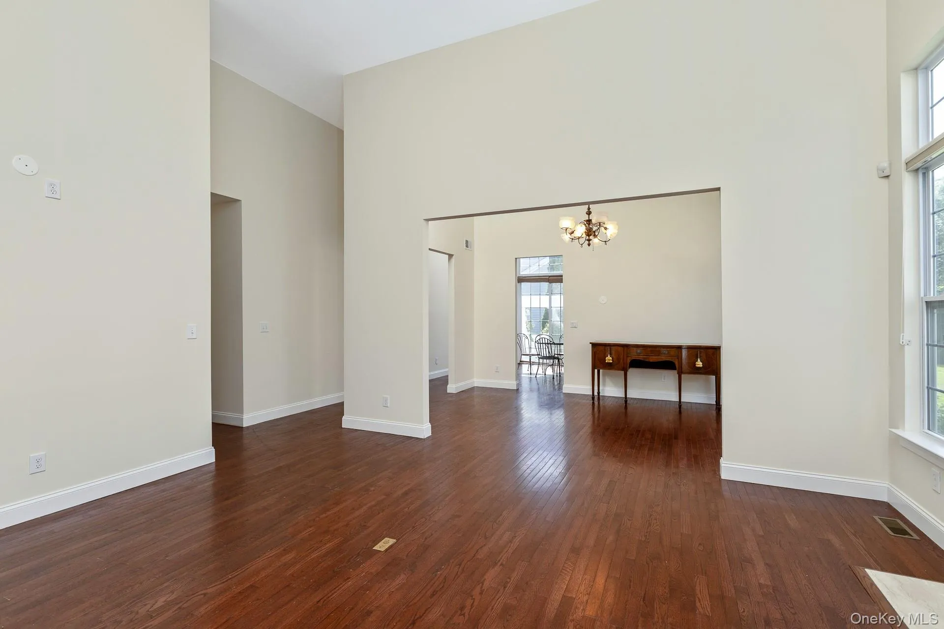 51 Toni Court, Brookhaven, NY, 2 Bedrooms Bedrooms, 7 Rooms Rooms,2 BathroomsBathrooms,Residential,For Rent,Toni,0,961229 51 Toni Court, Brookhaven, NY, 2 Bedrooms Bedrooms, 7 Rooms Rooms,2 BathroomsBathrooms,Residential,For Rent,Toni,0,961229