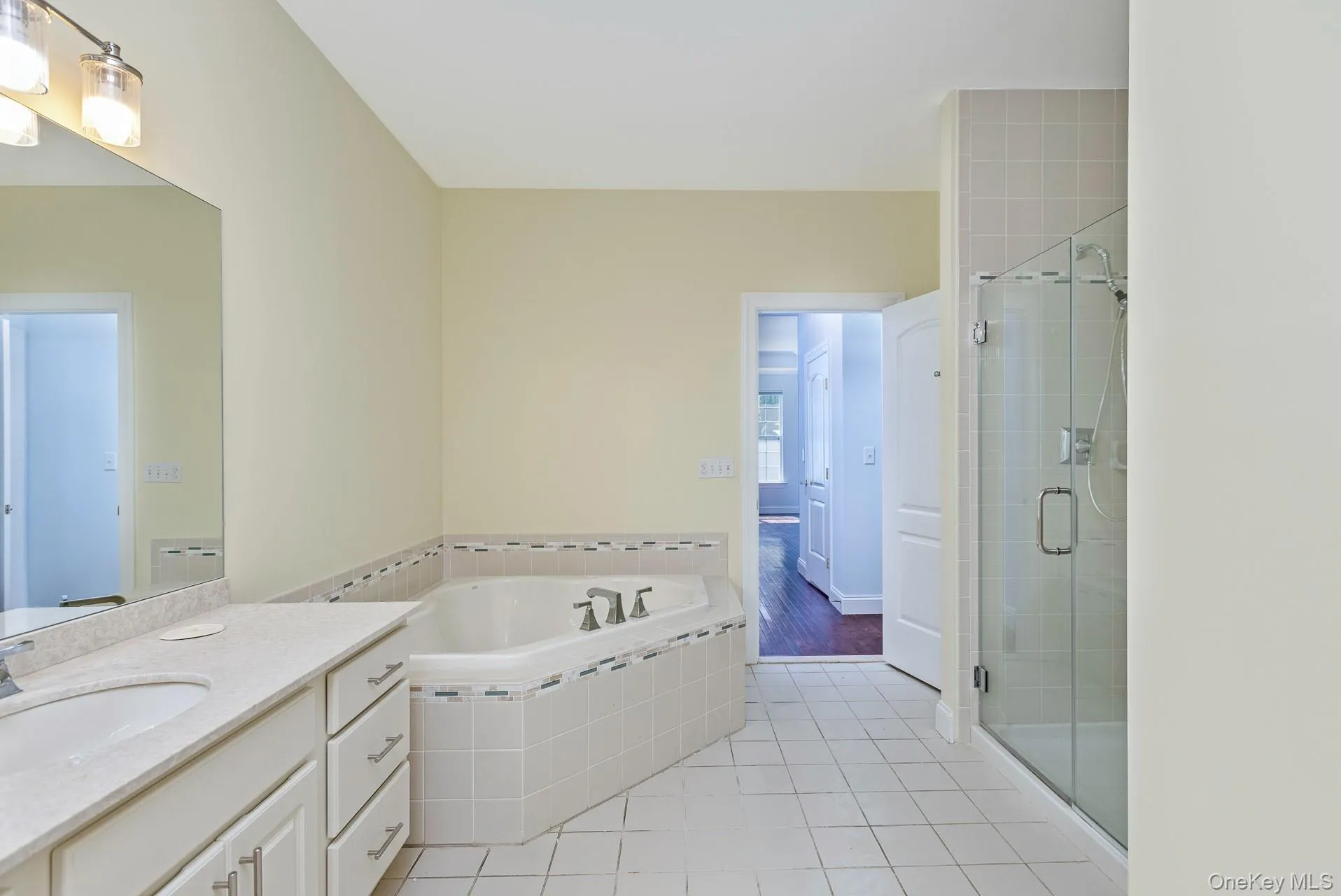 51 Toni Court, Brookhaven, NY, 2 Bedrooms Bedrooms, 7 Rooms Rooms,2 BathroomsBathrooms,Residential,For Rent,Toni,0,961229 51 Toni Court, Brookhaven, NY, 2 Bedrooms Bedrooms, 7 Rooms Rooms,2 BathroomsBathrooms,Residential,For Rent,Toni,0,961229