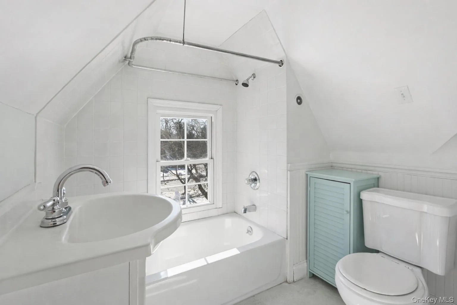Bath 3rd Floor Bath 3rd Floor