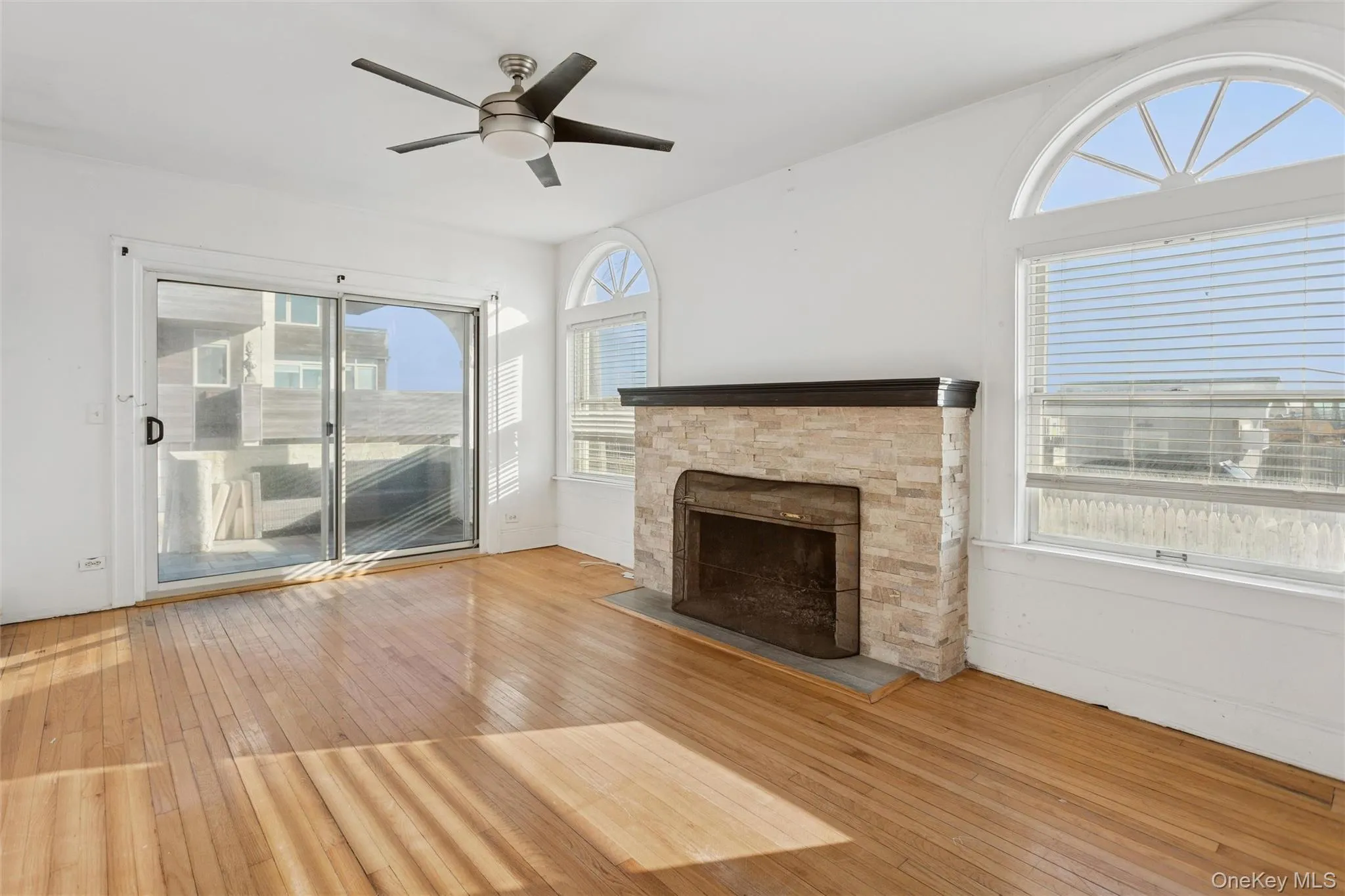 23 Troy Avenue, Hempstead, NY, 2 Bedrooms Bedrooms, 5 Rooms Rooms,1 BathroomBathrooms,Residential Lease,For Rent,Troy,0,961249 23 Troy Avenue, Hempstead, NY, 2 Bedrooms Bedrooms, 5 Rooms Rooms,1 BathroomBathrooms,Residential Lease,For Rent,Troy,0,961249