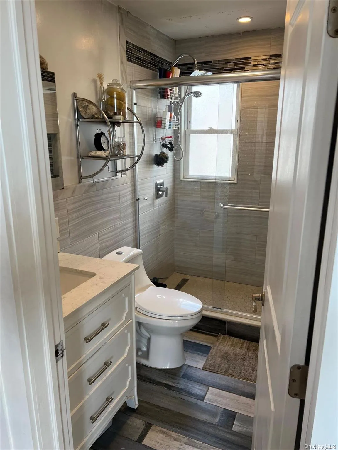 23 Troy Avenue, Hempstead, NY, 2 Bedrooms Bedrooms, 5 Rooms Rooms,1 BathroomBathrooms,Residential Lease,For Rent,Troy,0,961249 23 Troy Avenue, Hempstead, NY, 2 Bedrooms Bedrooms, 5 Rooms Rooms,1 BathroomBathrooms,Residential Lease,For Rent,Troy,0,961249