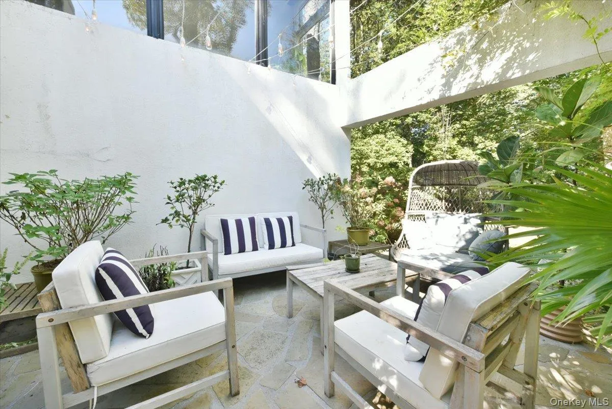 3 Mill Pond Lane, Oyster Bay, NY, 5 Bedrooms Bedrooms, 10 Rooms Rooms,5 BathroomsBathrooms,Residential Lease,For Rent,Mill Pond,0,961266 3 Mill Pond Lane, Oyster Bay, NY, 5 Bedrooms Bedrooms, 10 Rooms Rooms,5 BathroomsBathrooms,Residential Lease,For Rent,Mill Pond,0,961266