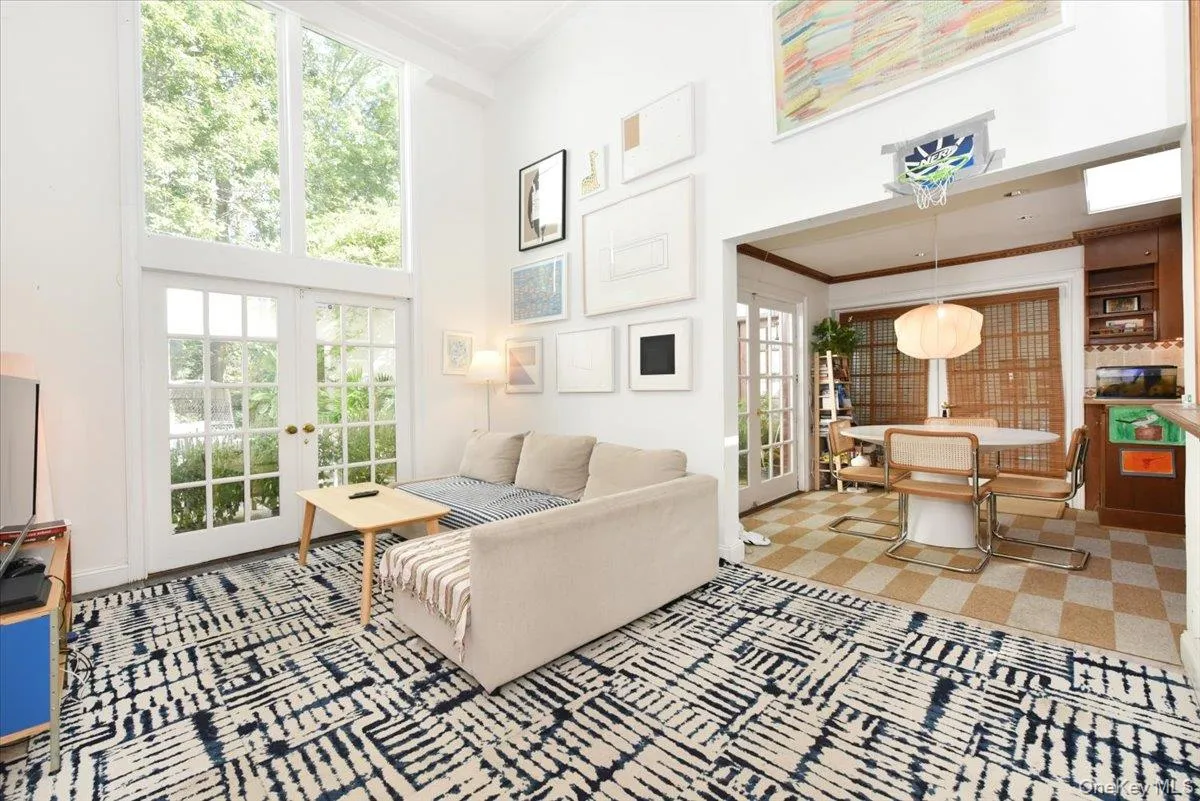 3 Mill Pond Lane, Oyster Bay, NY, 5 Bedrooms Bedrooms, 10 Rooms Rooms,5 BathroomsBathrooms,Residential Lease,For Rent,Mill Pond,0,961266 3 Mill Pond Lane, Oyster Bay, NY, 5 Bedrooms Bedrooms, 10 Rooms Rooms,5 BathroomsBathrooms,Residential Lease,For Rent,Mill Pond,0,961266