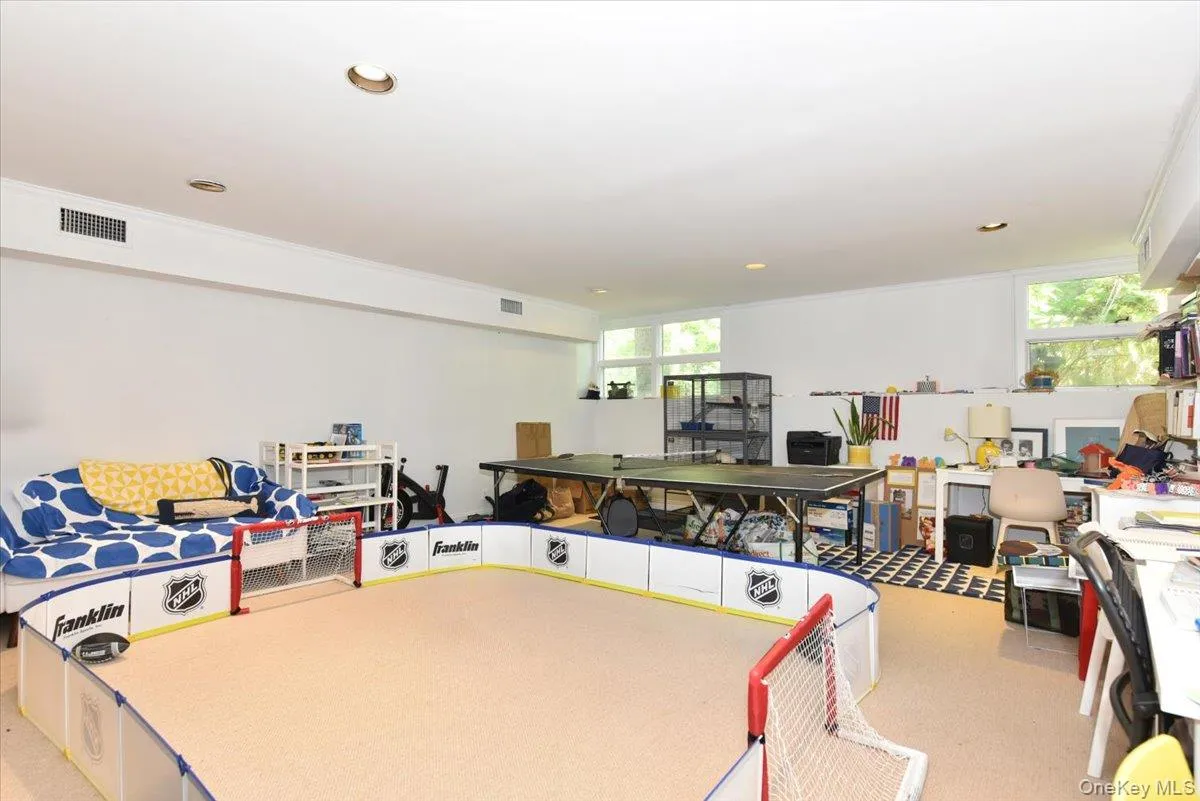 3 Mill Pond Lane, Oyster Bay, NY, 5 Bedrooms Bedrooms, 10 Rooms Rooms,5 BathroomsBathrooms,Residential Lease,For Rent,Mill Pond,0,961266 3 Mill Pond Lane, Oyster Bay, NY, 5 Bedrooms Bedrooms, 10 Rooms Rooms,5 BathroomsBathrooms,Residential Lease,For Rent,Mill Pond,0,961266