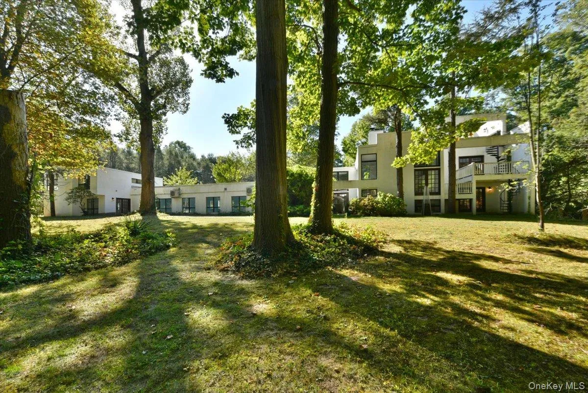 3 Mill Pond Lane, Oyster Bay, NY, 5 Bedrooms Bedrooms, 10 Rooms Rooms,5 BathroomsBathrooms,Residential Lease,For Rent,Mill Pond,0,961266 3 Mill Pond Lane, Oyster Bay, NY, 5 Bedrooms Bedrooms, 10 Rooms Rooms,5 BathroomsBathrooms,Residential Lease,For Rent,Mill Pond,0,961266