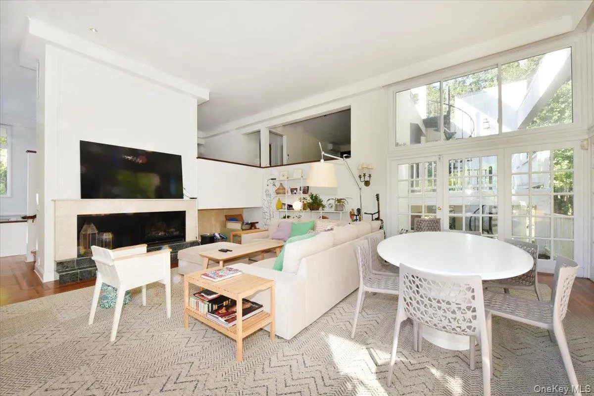 3 Mill Pond Lane, Oyster Bay, NY, 5 Bedrooms Bedrooms, 10 Rooms Rooms,5 BathroomsBathrooms,Residential Lease,For Rent,Mill Pond,0,961266 3 Mill Pond Lane, Oyster Bay, NY, 5 Bedrooms Bedrooms, 10 Rooms Rooms,5 BathroomsBathrooms,Residential Lease,For Rent,Mill Pond,0,961266