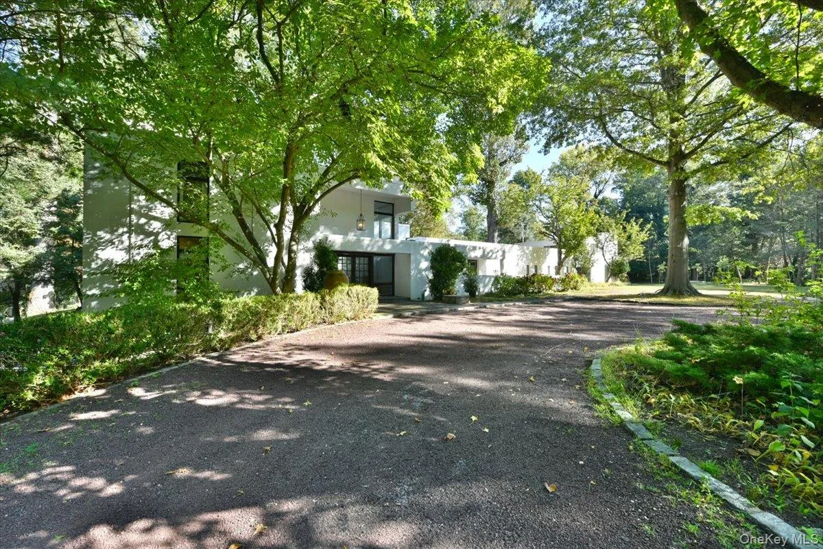 3 Mill Pond Lane, Oyster Bay, NY, 5 Bedrooms Bedrooms, 10 Rooms Rooms,5 BathroomsBathrooms,Residential Lease,For Rent,Mill Pond,0,961266 3 Mill Pond Lane, Oyster Bay, NY, 5 Bedrooms Bedrooms, 10 Rooms Rooms,5 BathroomsBathrooms,Residential Lease,For Rent,Mill Pond,0,961266