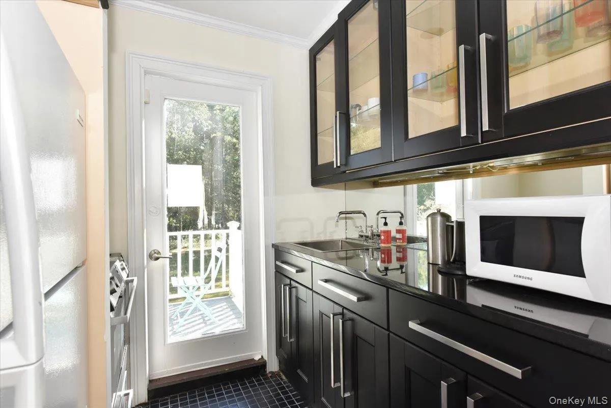 3 Mill Pond Lane, Oyster Bay, NY, 5 Bedrooms Bedrooms, 10 Rooms Rooms,5 BathroomsBathrooms,Residential Lease,For Rent,Mill Pond,0,961266 3 Mill Pond Lane, Oyster Bay, NY, 5 Bedrooms Bedrooms, 10 Rooms Rooms,5 BathroomsBathrooms,Residential Lease,For Rent,Mill Pond,0,961266