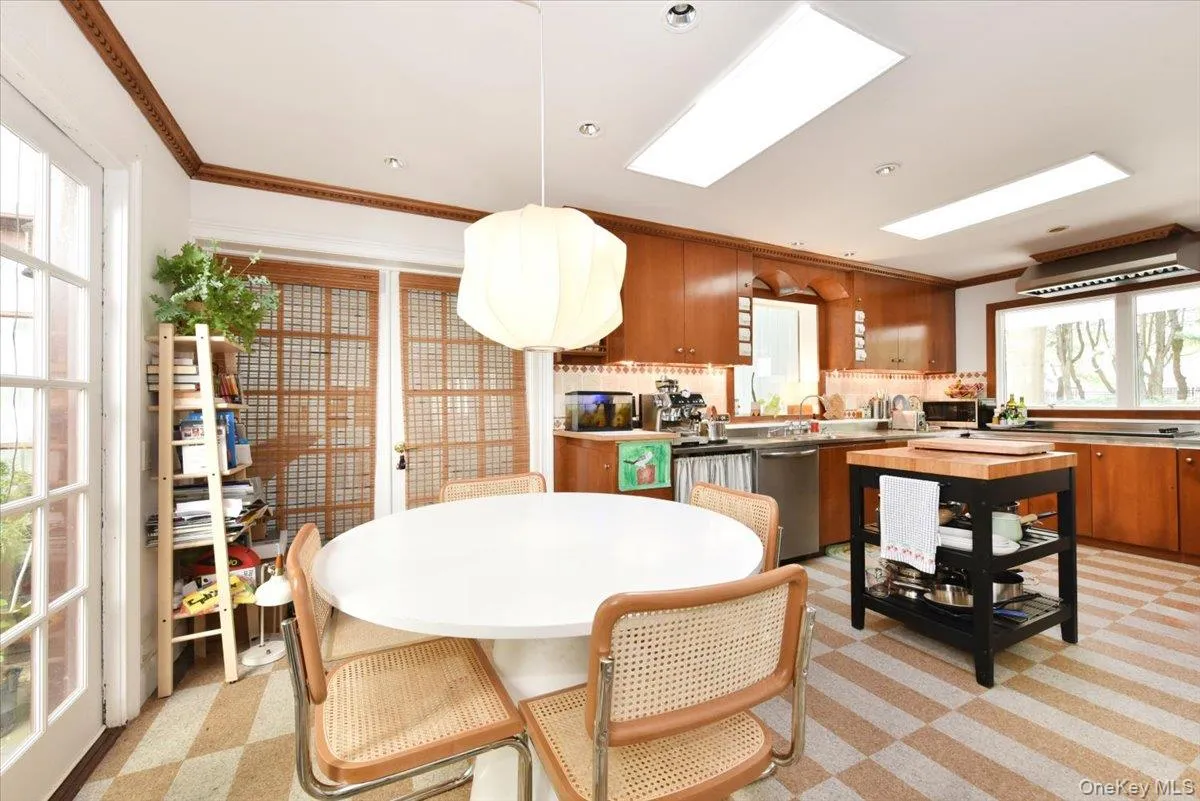 3 Mill Pond Lane, Oyster Bay, NY, 5 Bedrooms Bedrooms, 10 Rooms Rooms,5 BathroomsBathrooms,Residential Lease,For Rent,Mill Pond,0,961266 3 Mill Pond Lane, Oyster Bay, NY, 5 Bedrooms Bedrooms, 10 Rooms Rooms,5 BathroomsBathrooms,Residential Lease,For Rent,Mill Pond,0,961266