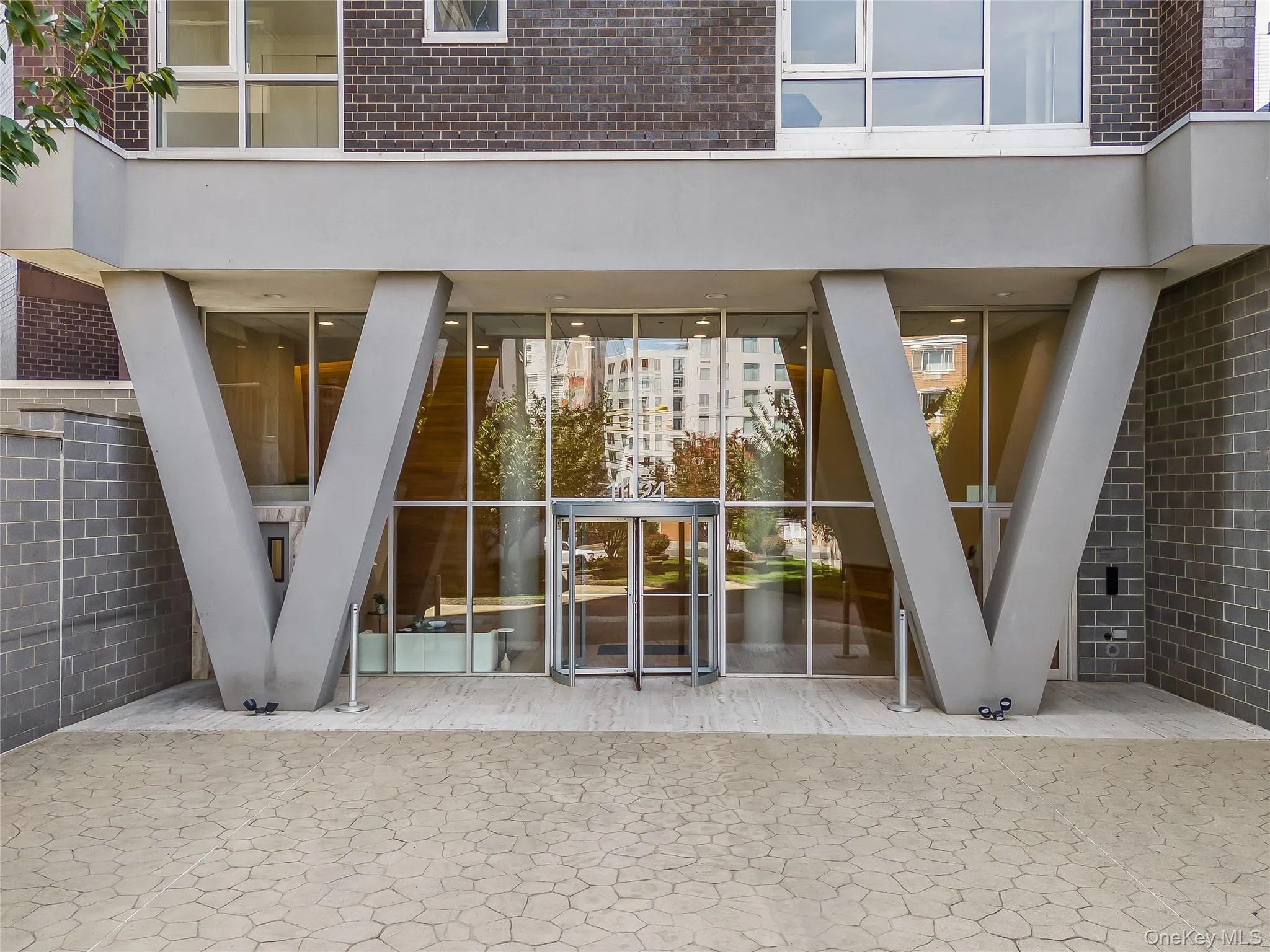 11-24 31st Avenue, New York, NY, 2 Bedrooms Bedrooms, 4 Rooms Rooms,1 BathroomBathrooms,Residential Sale,For Rent,31st,0,961297 11-24 31st Avenue, New York, NY, 2 Bedrooms Bedrooms, 4 Rooms Rooms,1 BathroomBathrooms,Residential Sale,For Rent,31st,0,961297