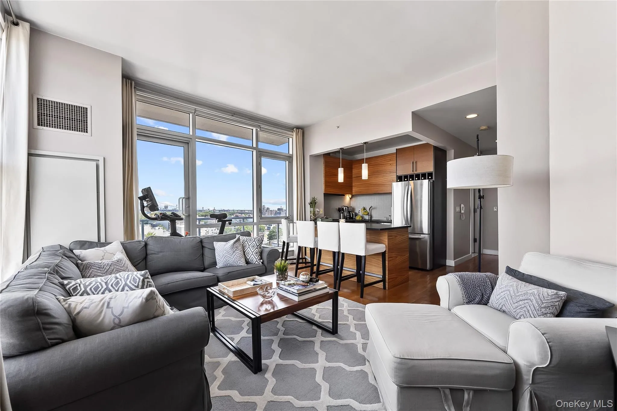 11-24 31st Avenue, New York, NY, 2 Bedrooms Bedrooms, 4 Rooms Rooms,1 BathroomBathrooms,Residential Sale,For Rent,31st,0,961297 11-24 31st Avenue, New York, NY, 2 Bedrooms Bedrooms, 4 Rooms Rooms,1 BathroomBathrooms,Residential Sale,For Rent,31st,0,961297