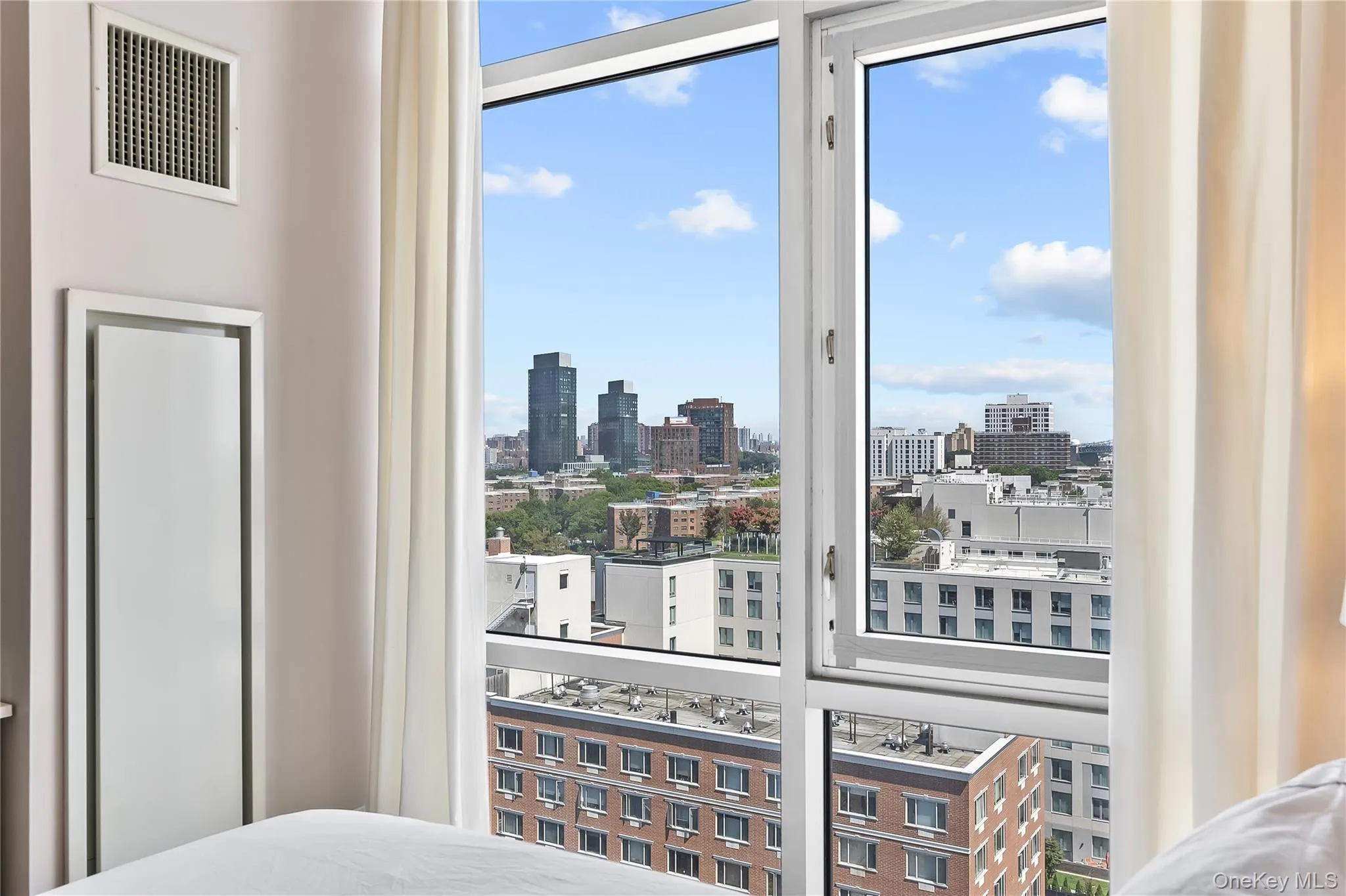 11-24 31st Avenue, New York, NY, 2 Bedrooms Bedrooms, 4 Rooms Rooms,1 BathroomBathrooms,Residential Sale,For Rent,31st,0,961297 11-24 31st Avenue, New York, NY, 2 Bedrooms Bedrooms, 4 Rooms Rooms,1 BathroomBathrooms,Residential Sale,For Rent,31st,0,961297