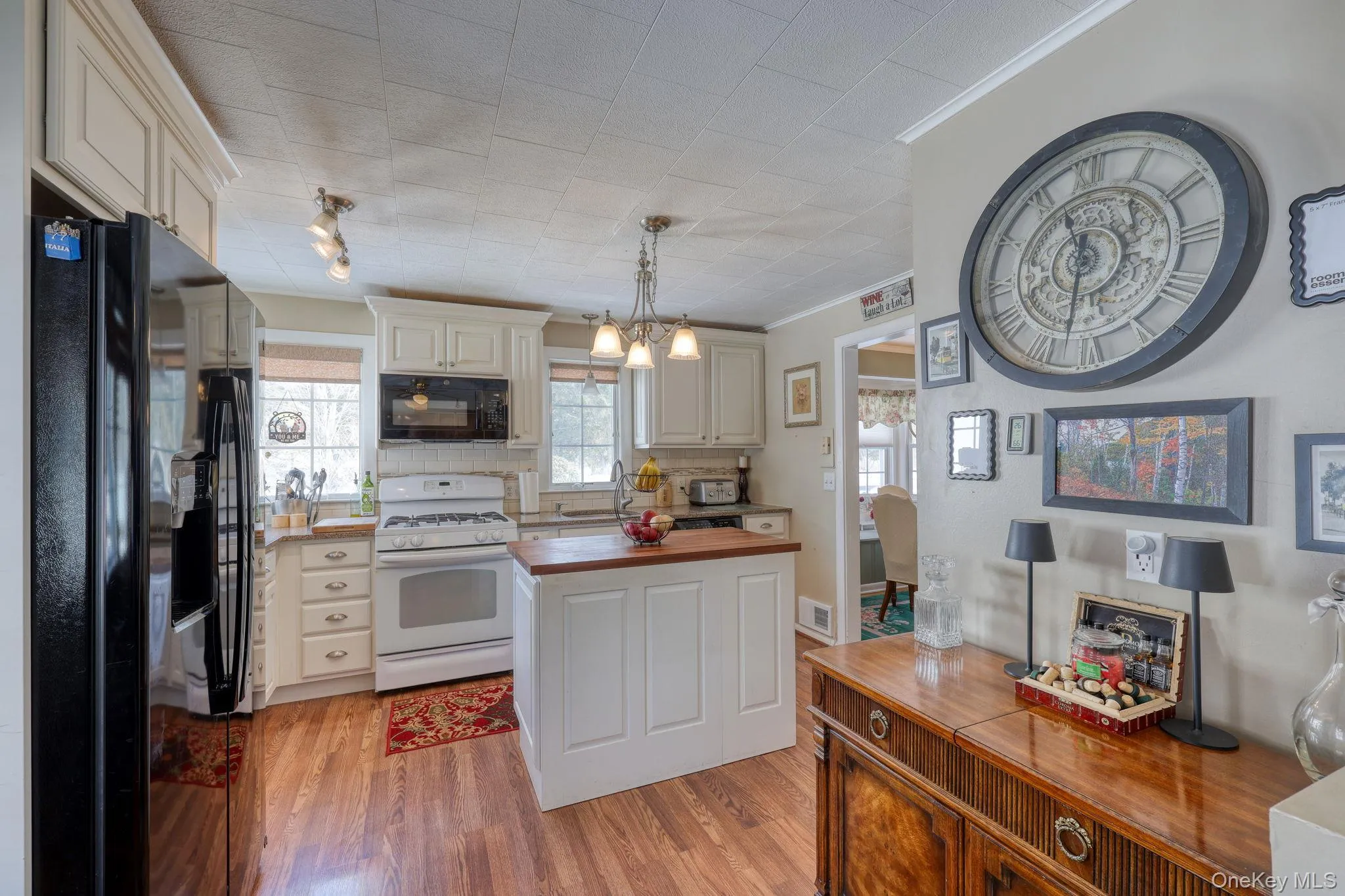108 St Andrews Road, Montgomery, NY, 3 Bedrooms Bedrooms, 6 Rooms Rooms,1 BathroomBathrooms,Residential,For Rent,St Andrews,0,961302 108 St Andrews Road, Montgomery, NY, 3 Bedrooms Bedrooms, 6 Rooms Rooms,1 BathroomBathrooms,Residential,For Rent,St Andrews,0,961302
