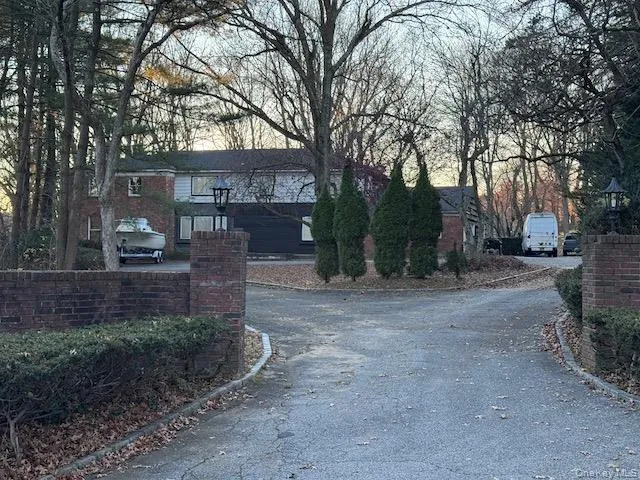 4 August Lane, North Hempstead, NY, 5 Bedrooms Bedrooms, 10 Rooms Rooms,3 BathroomsBathrooms,Residential,For Rent,August,0,KEY961318 4 August Lane, North Hempstead, NY, 5 Bedrooms Bedrooms, 10 Rooms Rooms,3 BathroomsBathrooms,Residential,For Rent,August,0,KEY961318