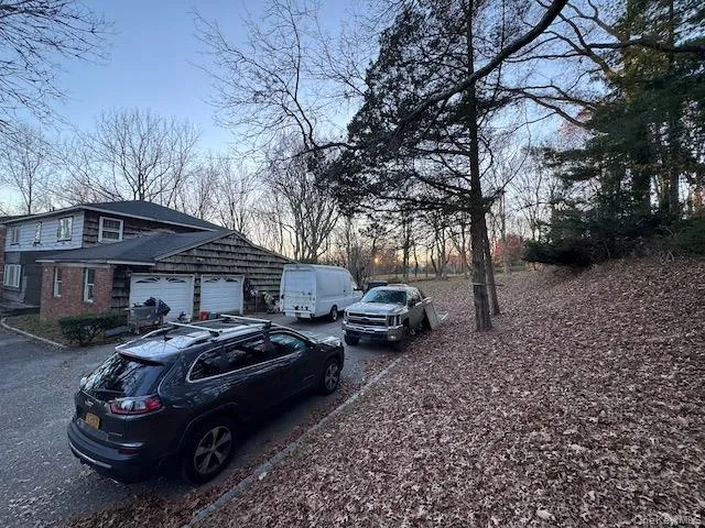 4 August Lane, North Hempstead, NY, 5 Bedrooms Bedrooms, 10 Rooms Rooms,3 BathroomsBathrooms,Residential,For Rent,August,0,KEY961318 4 August Lane, North Hempstead, NY, 5 Bedrooms Bedrooms, 10 Rooms Rooms,3 BathroomsBathrooms,Residential,For Rent,August,0,KEY961318