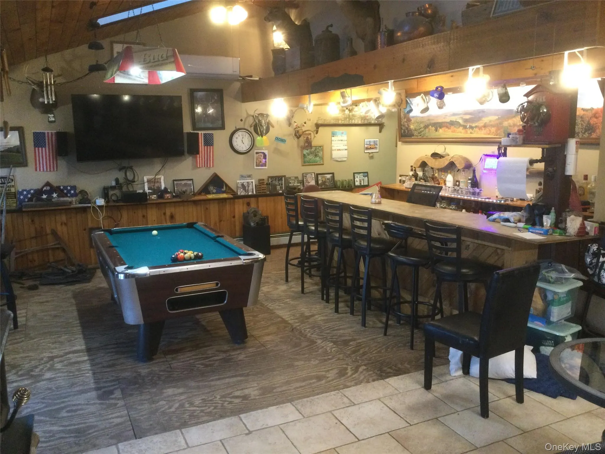 6 Rock View Lane, Fallsburg, NY, 3 Bedrooms Bedrooms, 10 Rooms Rooms,2 BathroomsBathrooms,Residential,For Rent,Rock View,0,961337 6 Rock View Lane, Fallsburg, NY, 3 Bedrooms Bedrooms, 10 Rooms Rooms,2 BathroomsBathrooms,Residential,For Rent,Rock View,0,961337