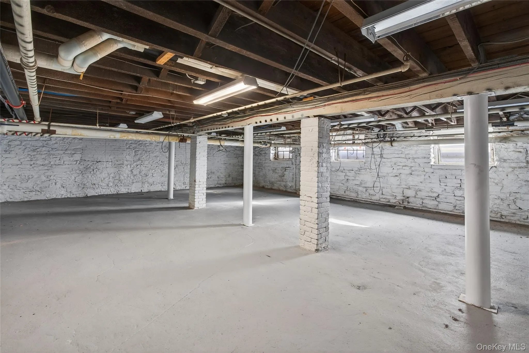 61 Crown Street, Kingston, NY, ,Commercial Lease,For Rent,Crown,0,961372 61 Crown Street, Kingston, NY, ,Commercial Lease,For Rent,Crown,0,961372