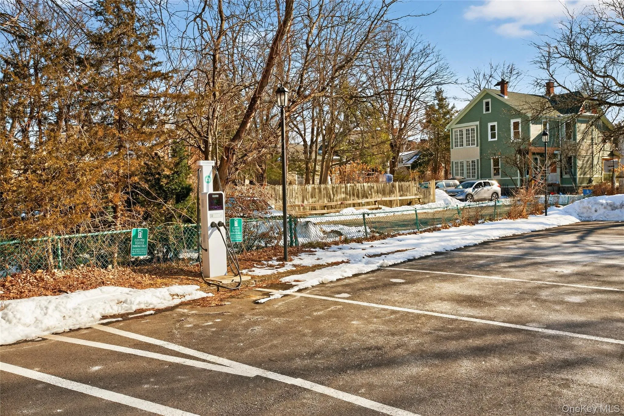 61 Crown Street, Kingston, NY, ,Commercial Lease,For Rent,Crown,0,961372 61 Crown Street, Kingston, NY, ,Commercial Lease,For Rent,Crown,0,961372