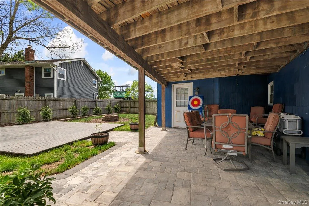 570 Conklin Street, Oyster Bay, NY, 2 Bedrooms Bedrooms, 4 Rooms Rooms,2 BathroomsBathrooms,Residential Lease,For Rent,Conklin,0,961376 570 Conklin Street, Oyster Bay, NY, 2 Bedrooms Bedrooms, 4 Rooms Rooms,2 BathroomsBathrooms,Residential Lease,For Rent,Conklin,0,961376