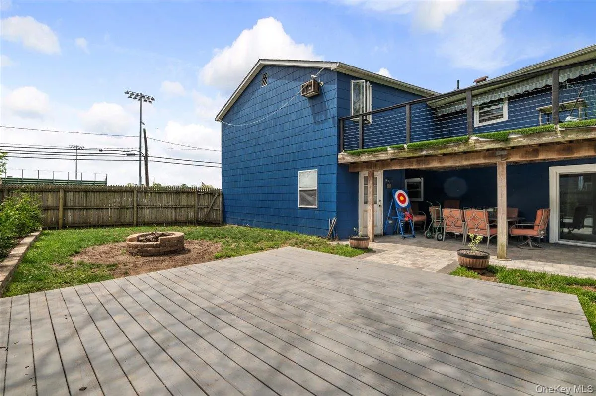 570 Conklin Street, Oyster Bay, NY, 2 Bedrooms Bedrooms, 4 Rooms Rooms,2 BathroomsBathrooms,Residential Lease,For Rent,Conklin,0,961376 570 Conklin Street, Oyster Bay, NY, 2 Bedrooms Bedrooms, 4 Rooms Rooms,2 BathroomsBathrooms,Residential Lease,For Rent,Conklin,0,961376