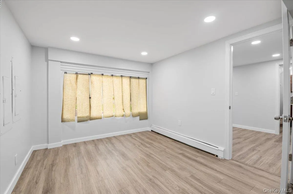 570 Conklin Street, Oyster Bay, NY, 2 Bedrooms Bedrooms, 4 Rooms Rooms,2 BathroomsBathrooms,Residential Lease,For Rent,Conklin,0,961376 570 Conklin Street, Oyster Bay, NY, 2 Bedrooms Bedrooms, 4 Rooms Rooms,2 BathroomsBathrooms,Residential Lease,For Rent,Conklin,0,961376