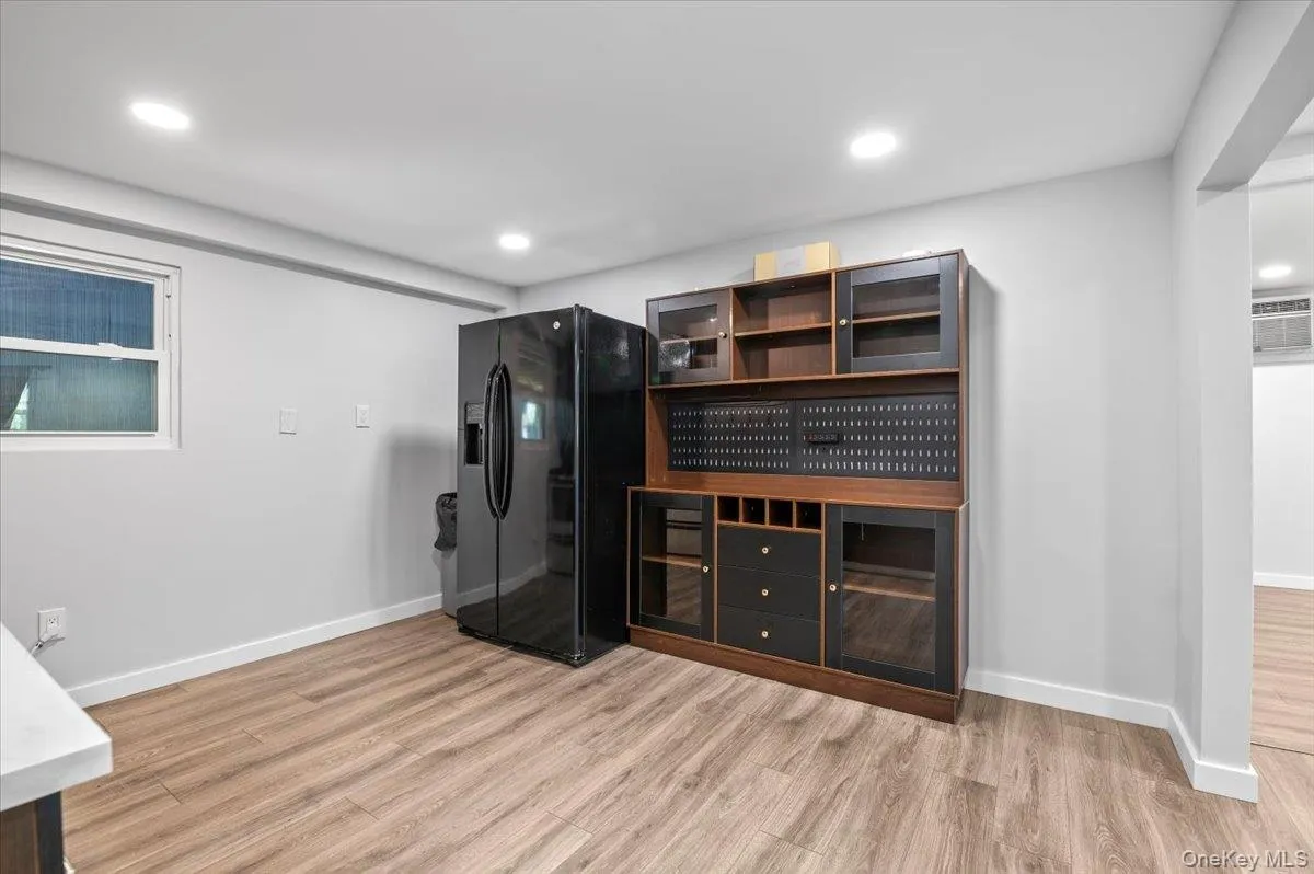 570 Conklin Street, Oyster Bay, NY, 2 Bedrooms Bedrooms, 4 Rooms Rooms,2 BathroomsBathrooms,Residential Lease,For Rent,Conklin,0,961376 570 Conklin Street, Oyster Bay, NY, 2 Bedrooms Bedrooms, 4 Rooms Rooms,2 BathroomsBathrooms,Residential Lease,For Rent,Conklin,0,961376