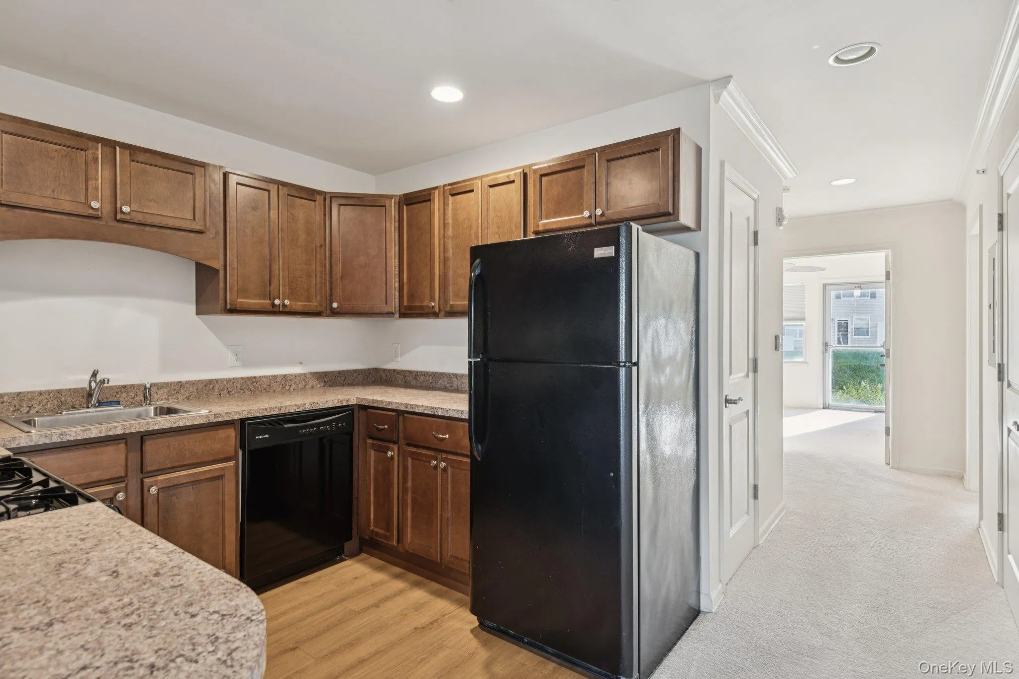 37 Weatherby Lane, Islip, NY, 2 Bedrooms Bedrooms, 5 Rooms Rooms,2 BathroomsBathrooms,Residential Lease,For Rent,Weatherby,0,961378 37 Weatherby Lane, Islip, NY, 2 Bedrooms Bedrooms, 5 Rooms Rooms,2 BathroomsBathrooms,Residential Lease,For Rent,Weatherby,0,961378