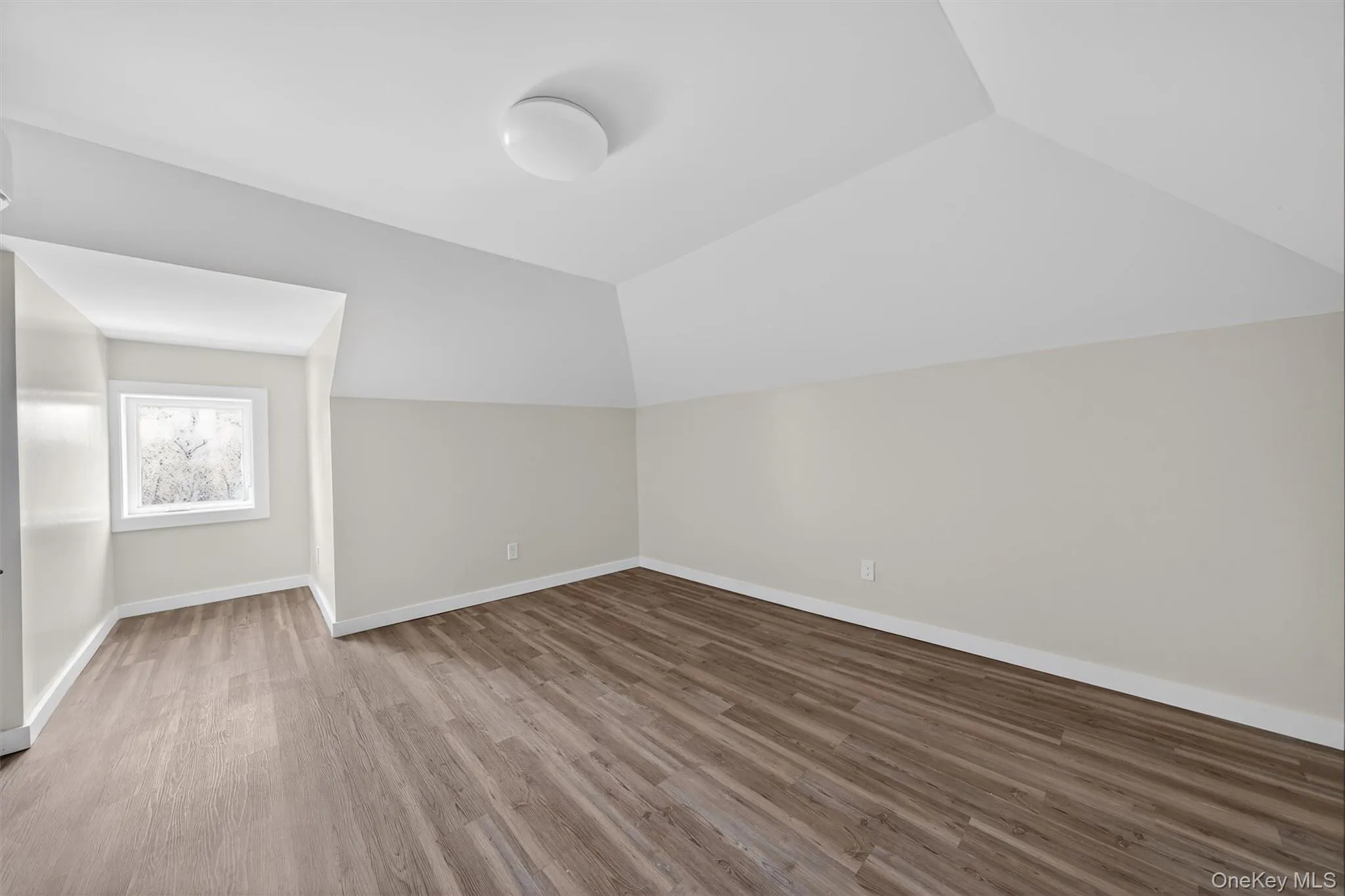 303 Main Street, Fallsburg, NY, 3 Bedrooms Bedrooms, 6 Rooms Rooms,1 BathroomBathrooms,Residential Lease,For Rent,Main,0,961407 303 Main Street, Fallsburg, NY, 3 Bedrooms Bedrooms, 6 Rooms Rooms,1 BathroomBathrooms,Residential Lease,For Rent,Main,0,961407